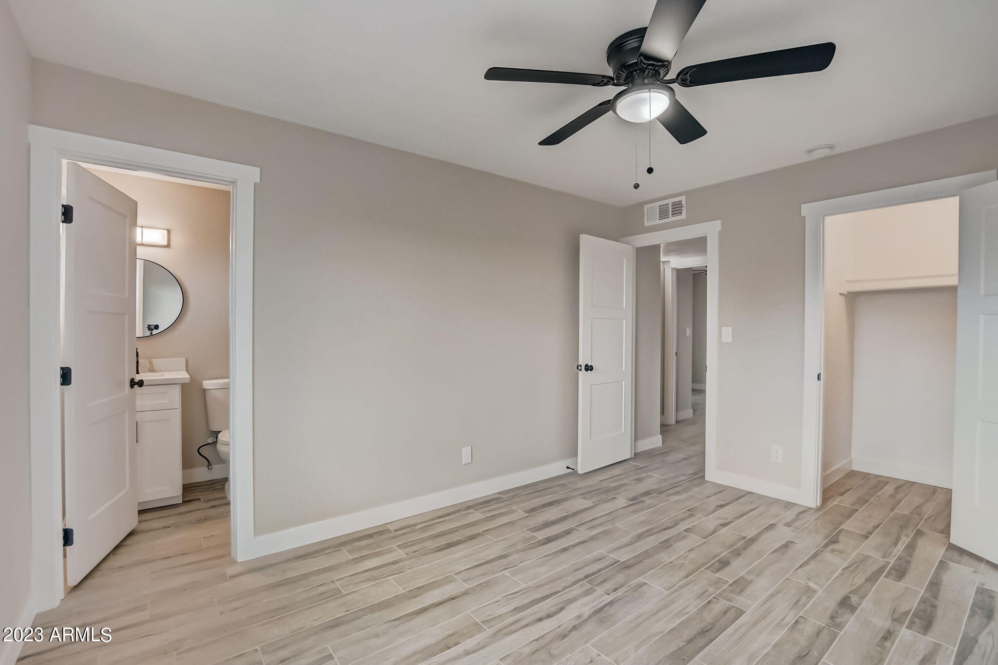 3615 E SWEETWATER Avenue