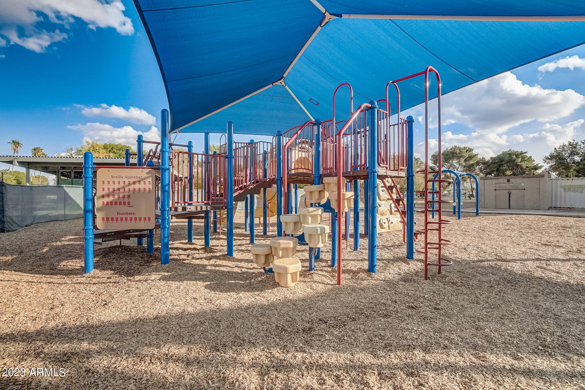 3615 E SWEETWATER Avenue