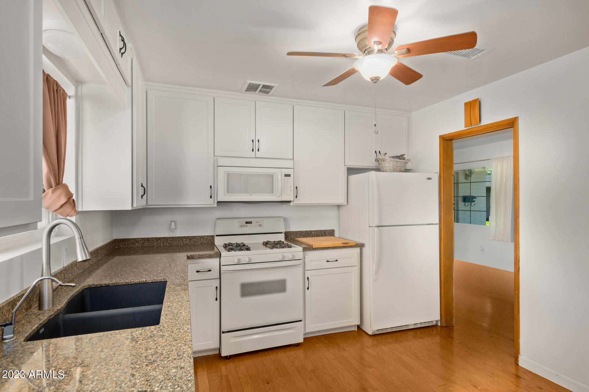 3025 E MITCHELL Drive