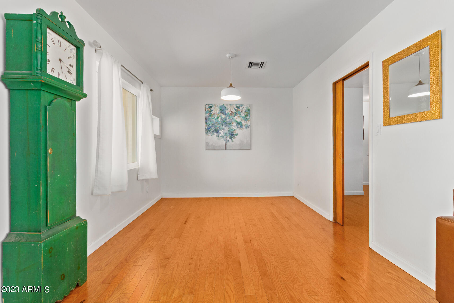 3025 E MITCHELL Drive