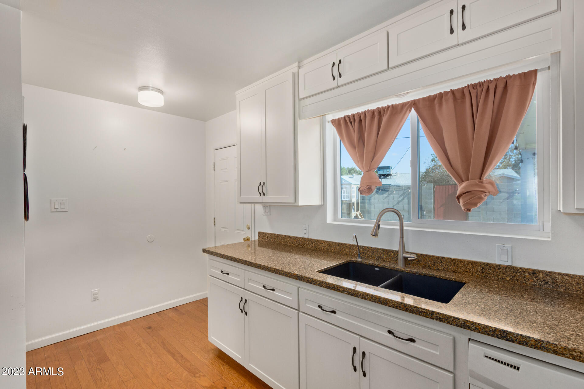 3025 E MITCHELL Drive