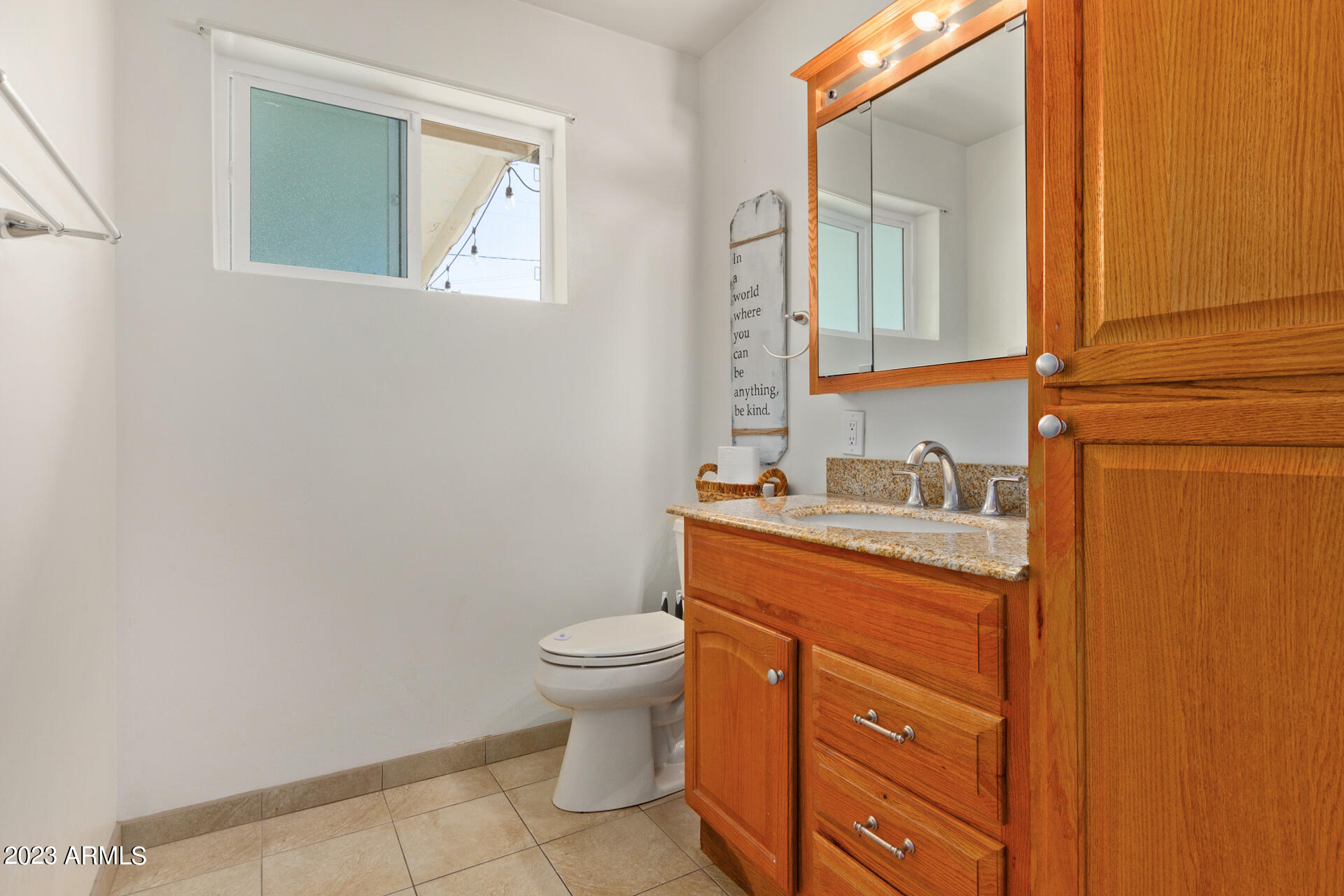 3025 E MITCHELL Drive