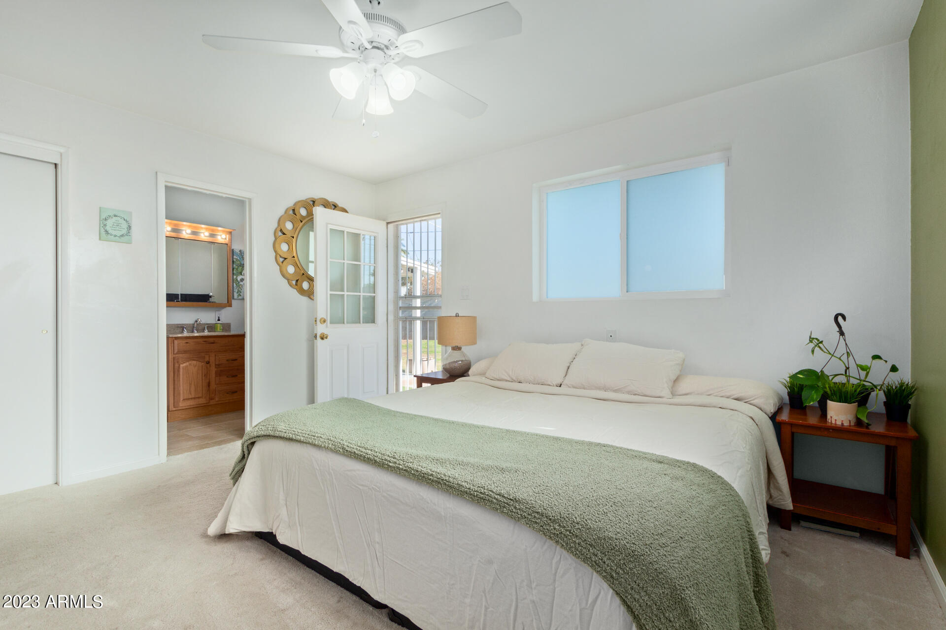 3025 E MITCHELL Drive