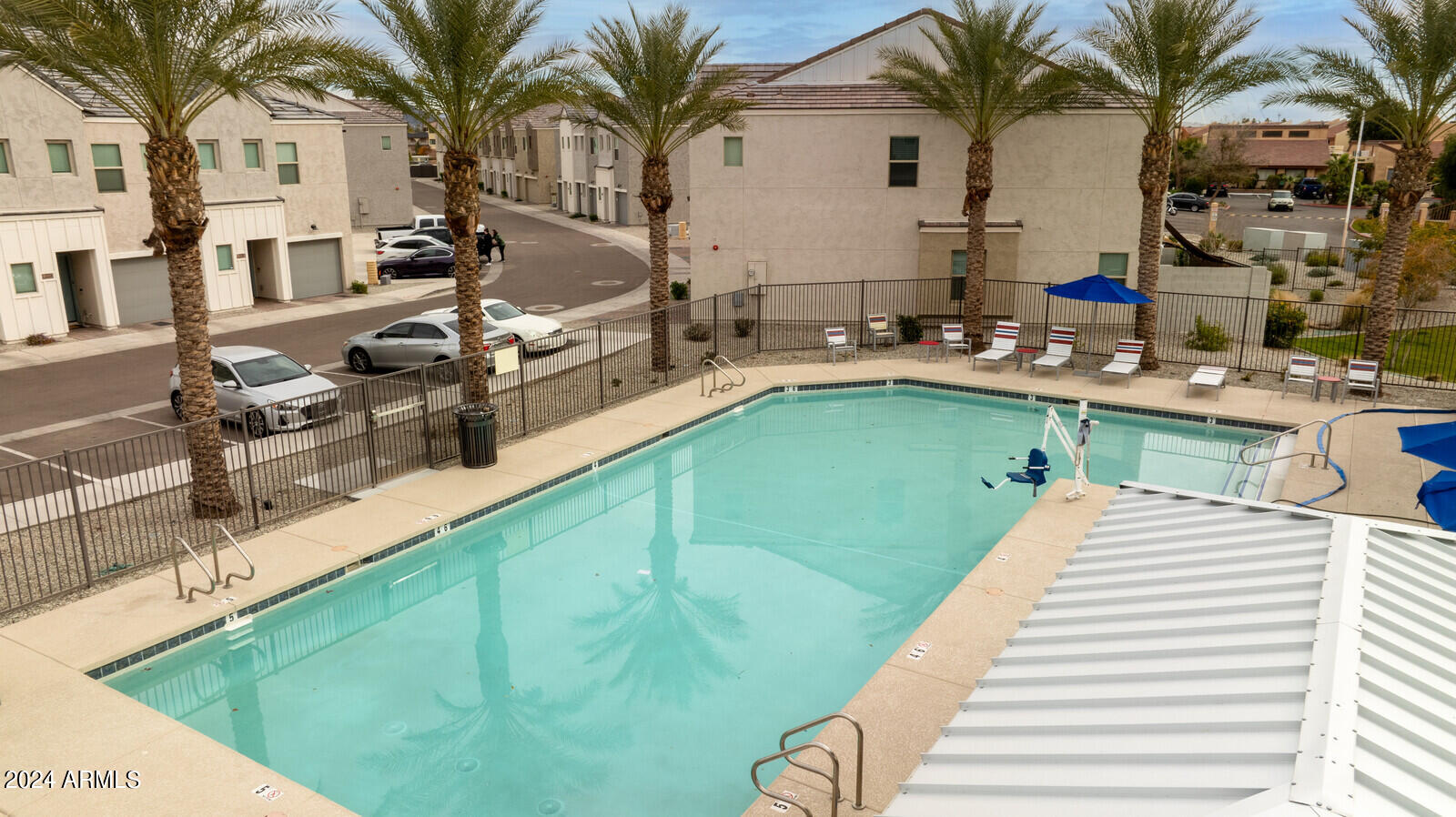 2263 W Harmont Drive