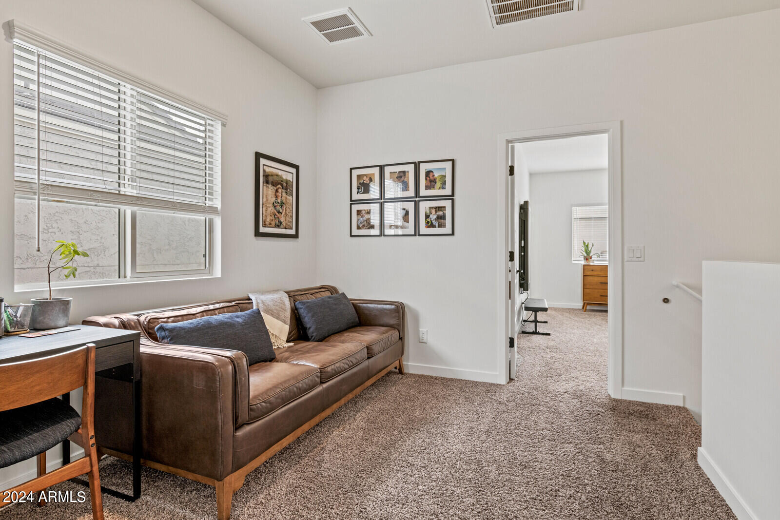 2263 W Harmont Drive