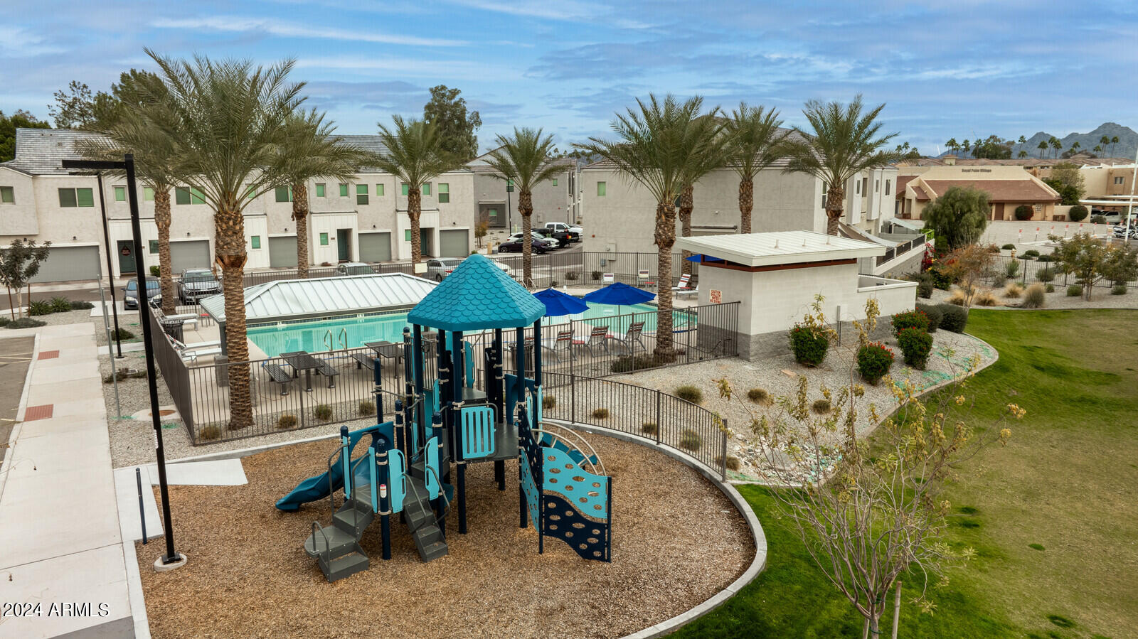 2263 W Harmont Drive