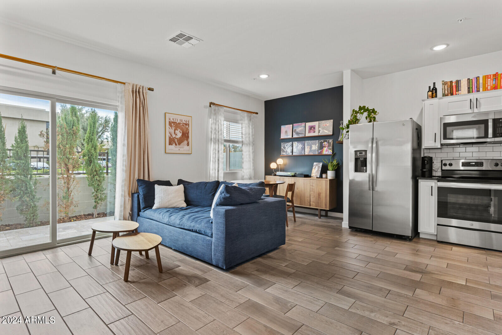 2263 W Harmont Drive