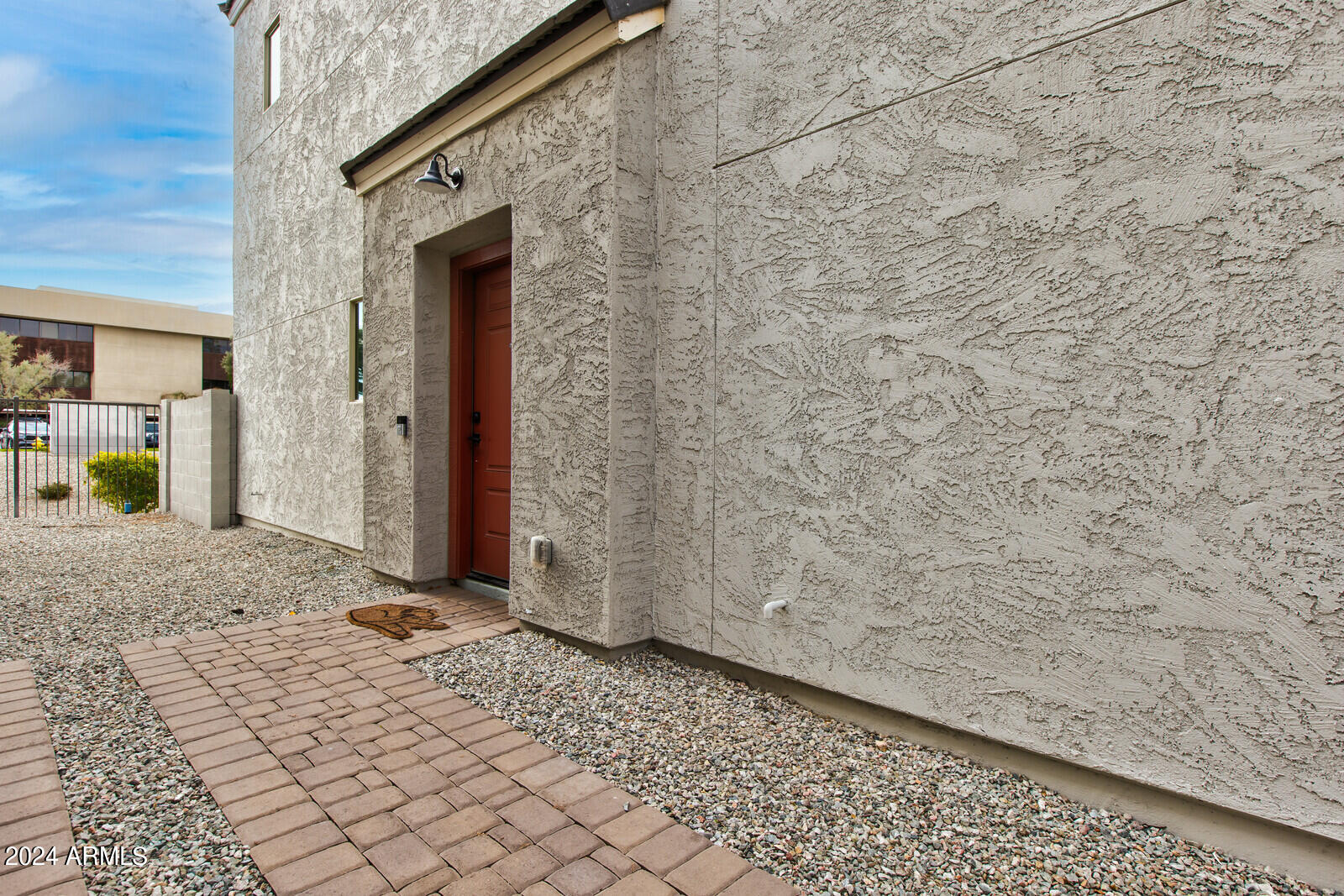 2263 W Harmont Drive