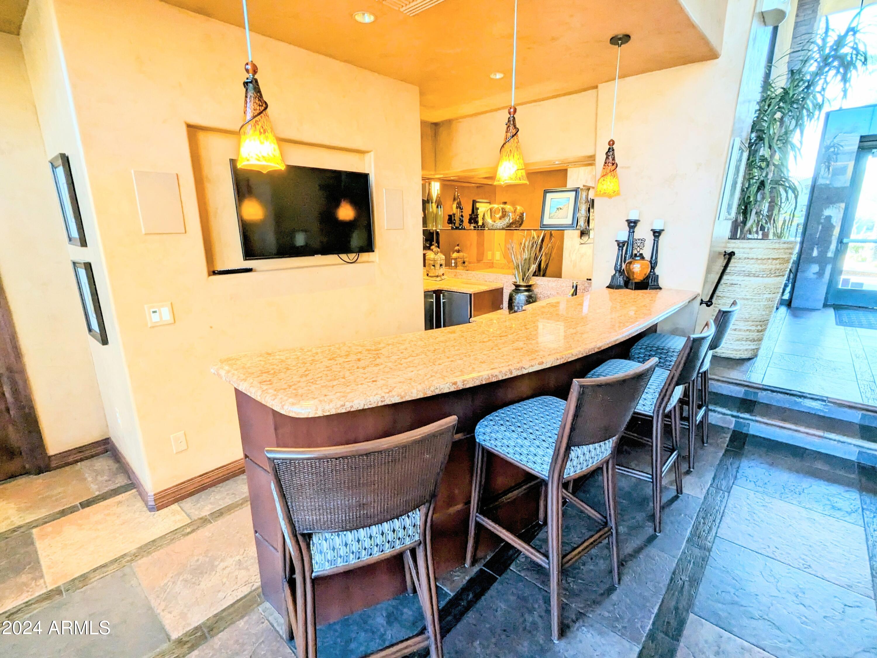 6900 E PRINCESS Drive, 1180