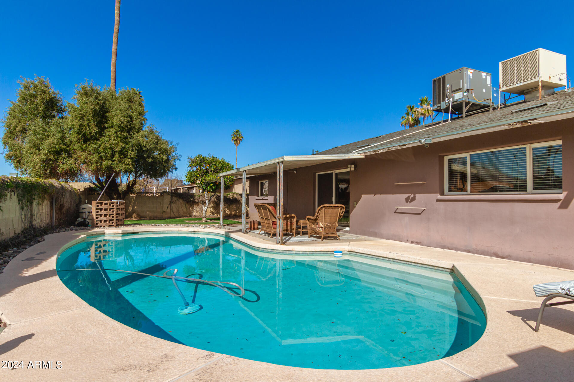 4426 S JUNIPER Street