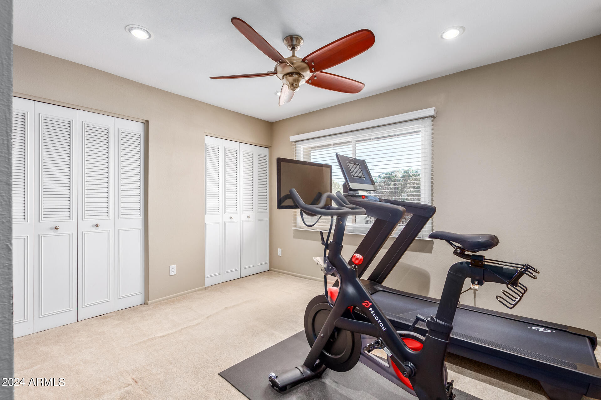 4426 S JUNIPER Street