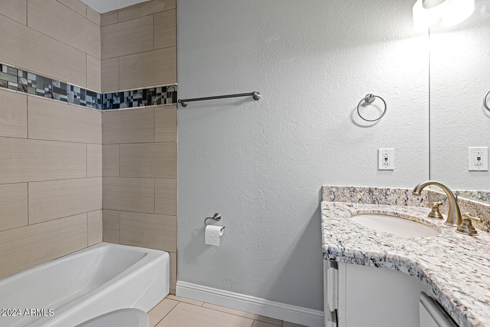 8195 E DEL MARINO Drive