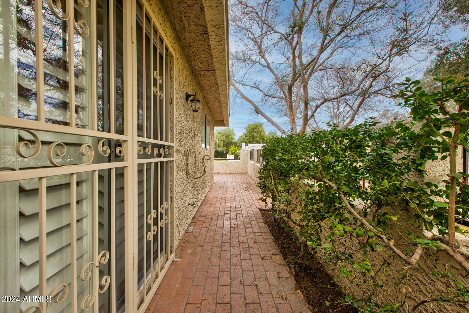 8195 E DEL MARINO Drive