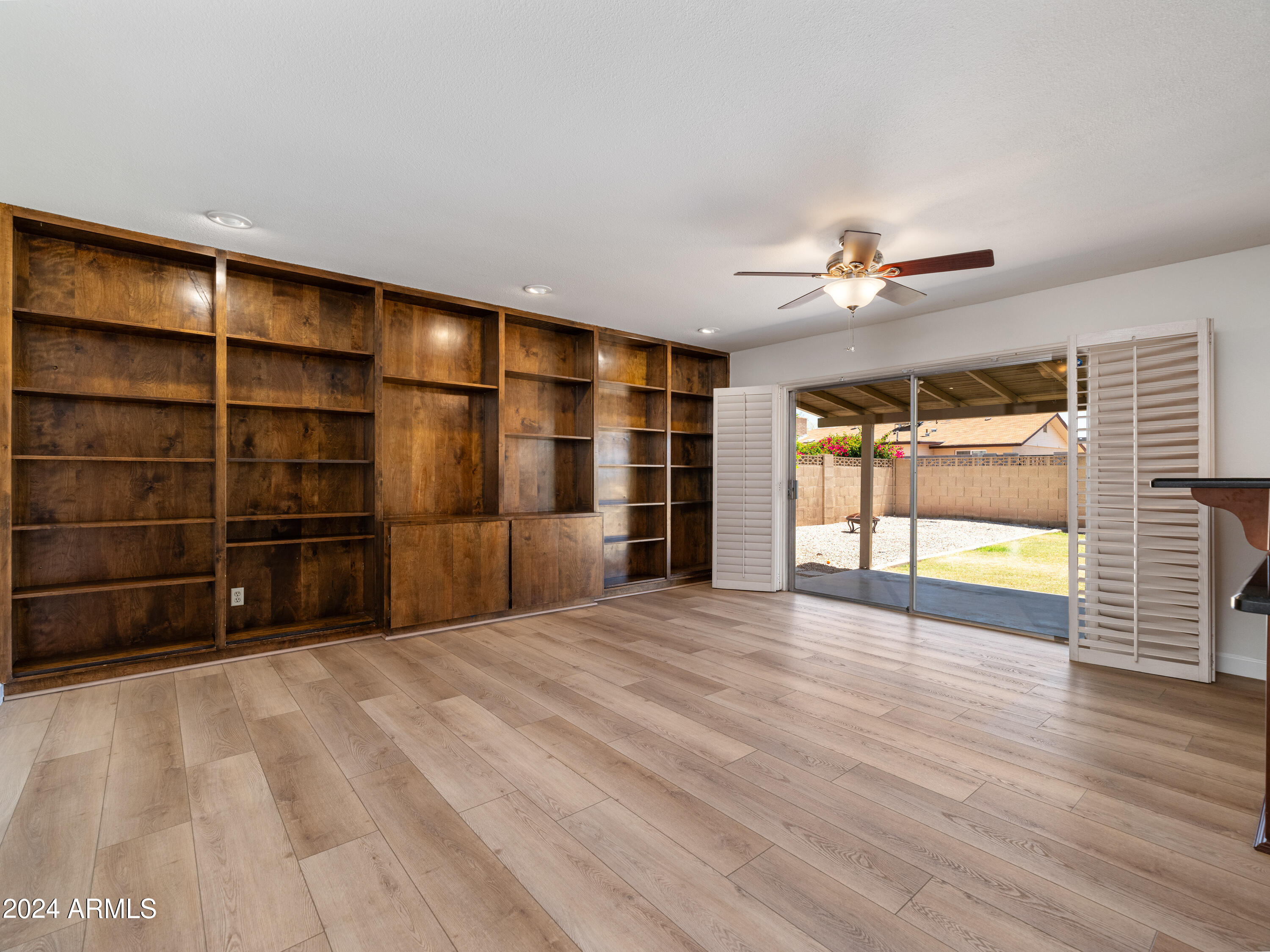 1507 E PALMCROFT Drive