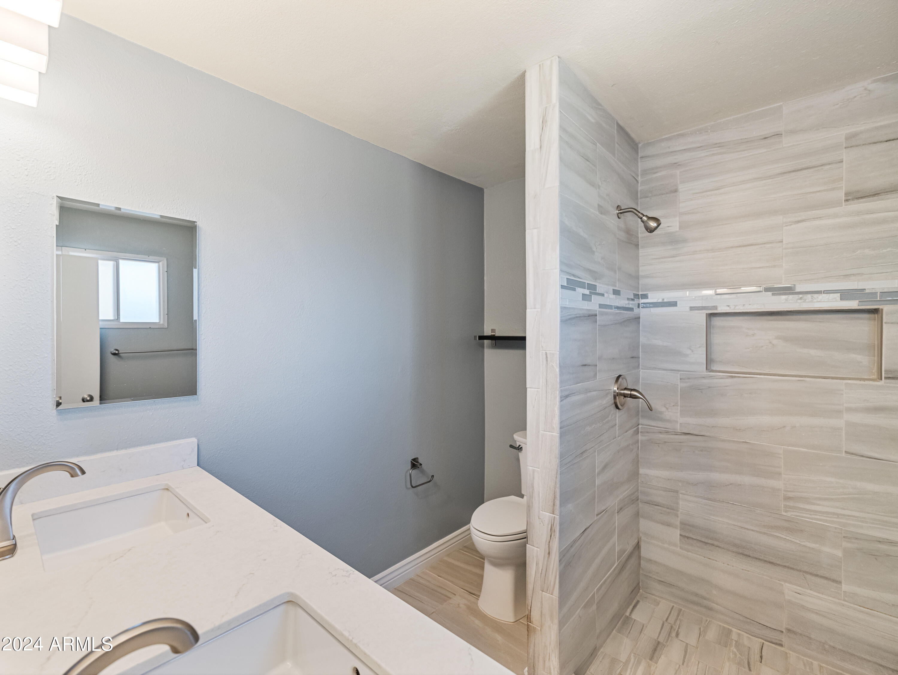 1507 E PALMCROFT Drive