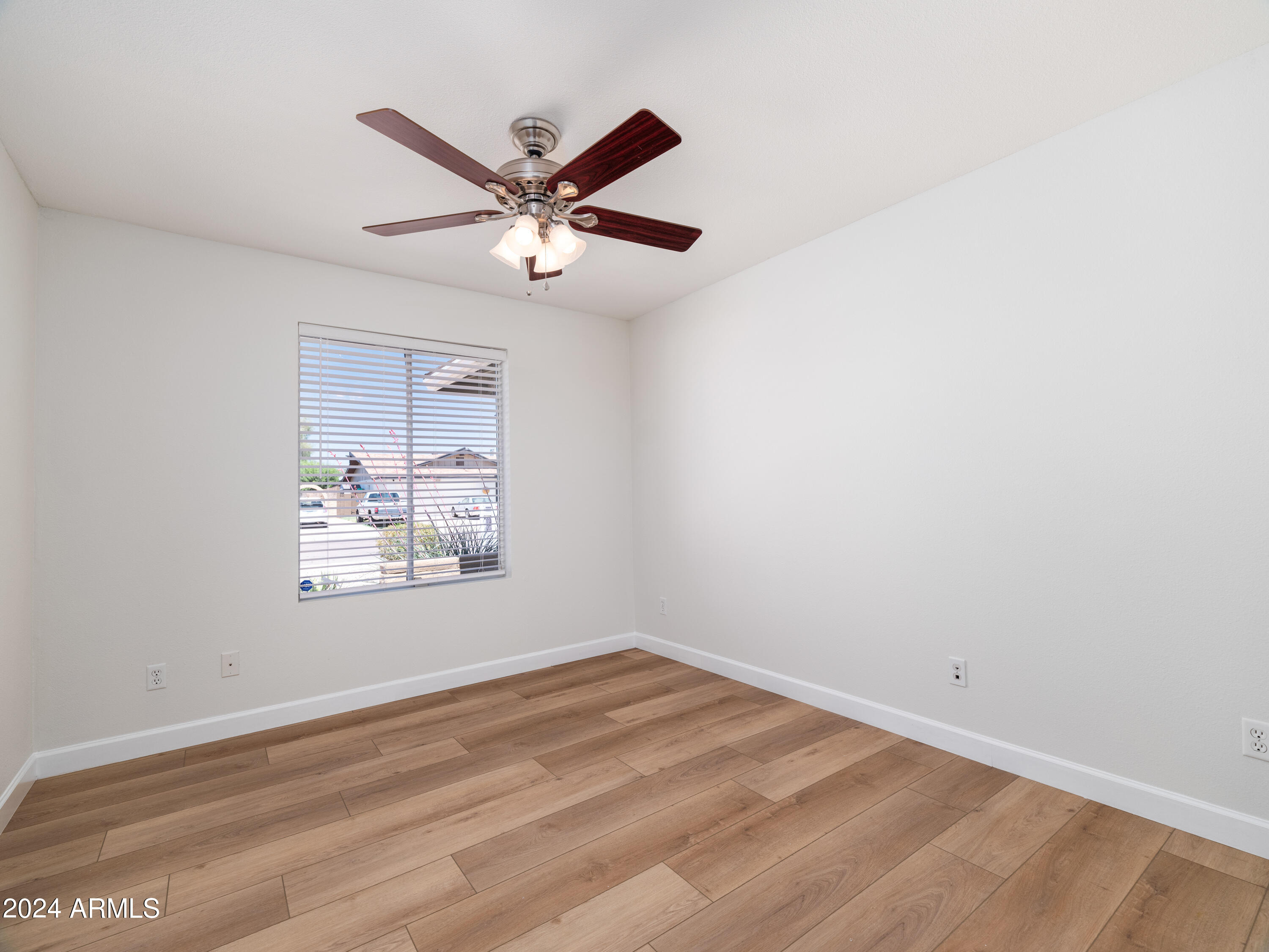 1507 E PALMCROFT Drive