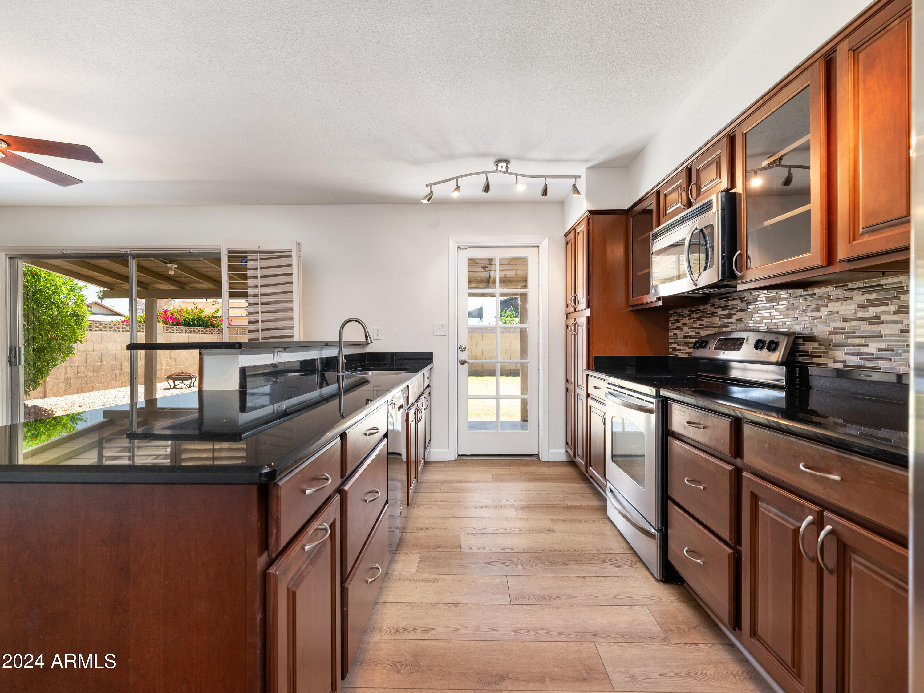 1507 E PALMCROFT Drive