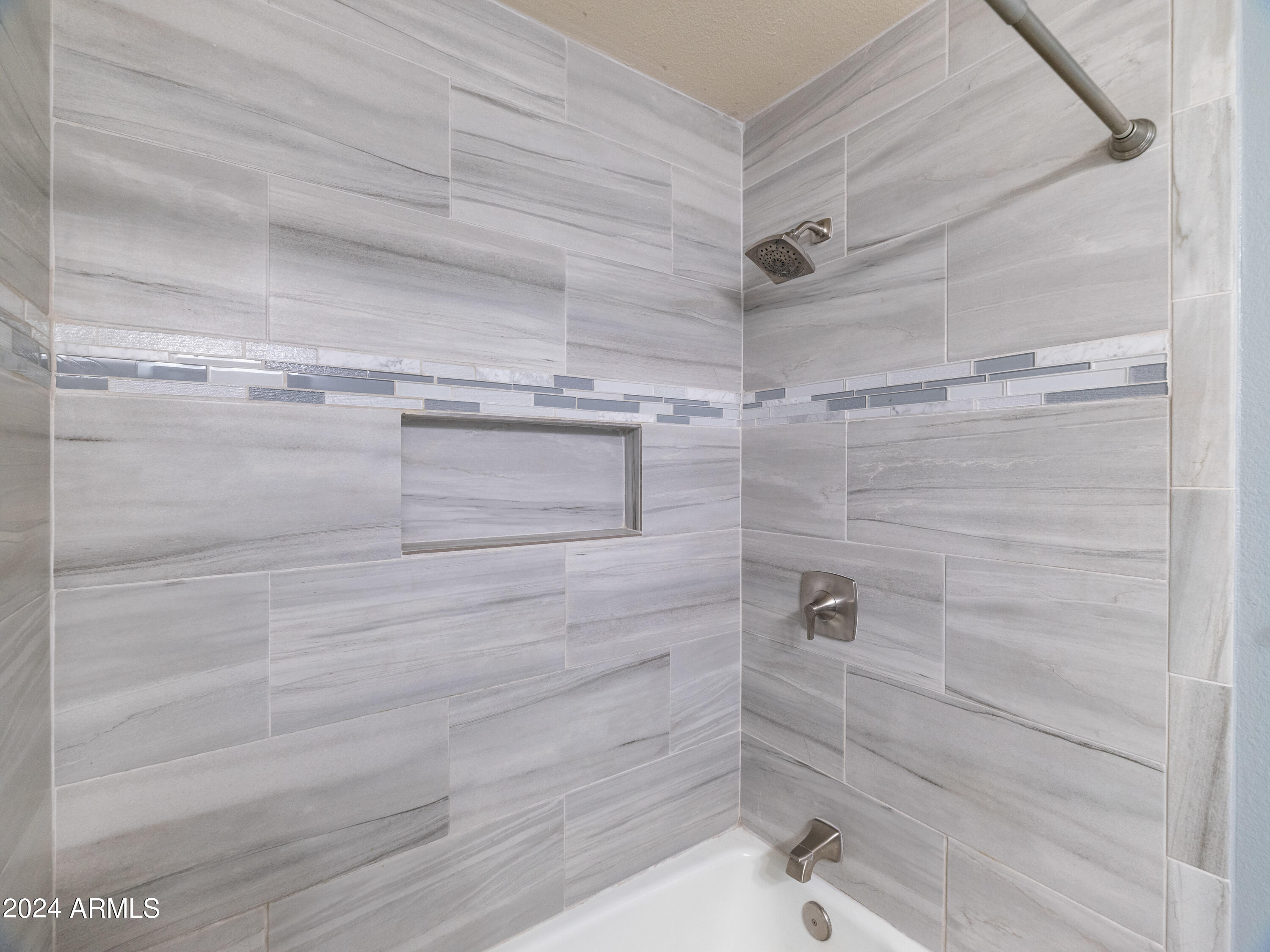 1507 E PALMCROFT Drive