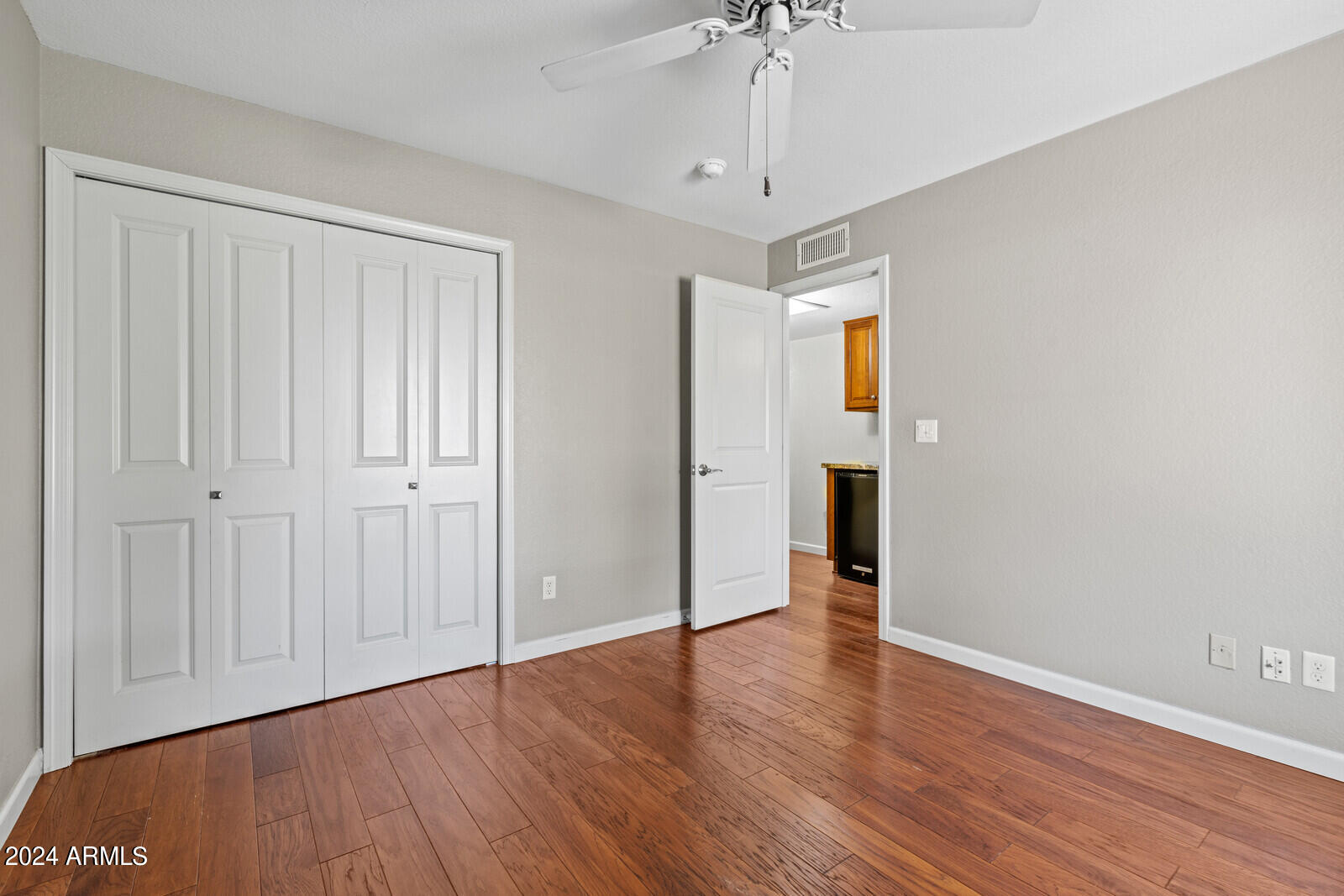 6604 W MESCAL Street