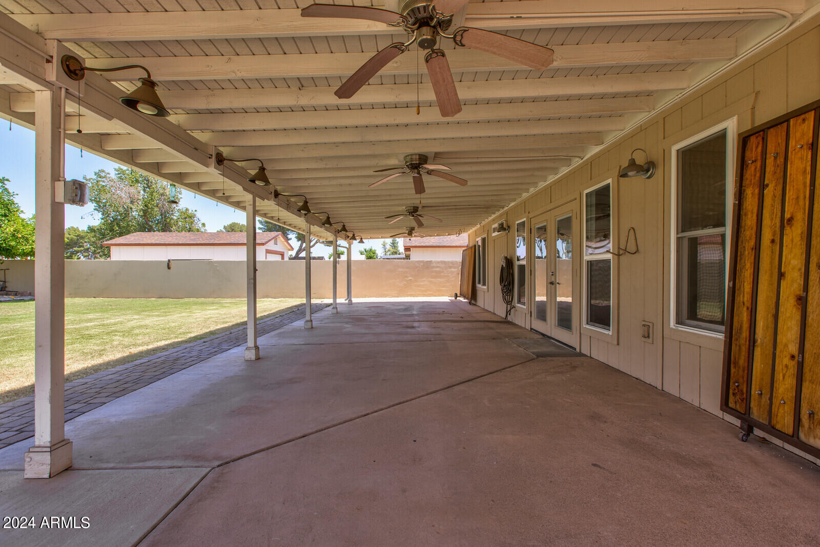 6604 W MESCAL Street