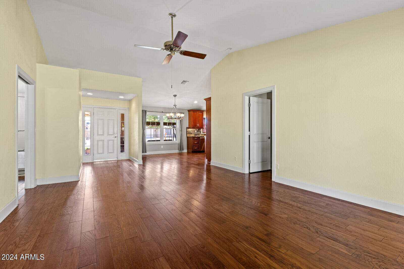 6604 W MESCAL Street