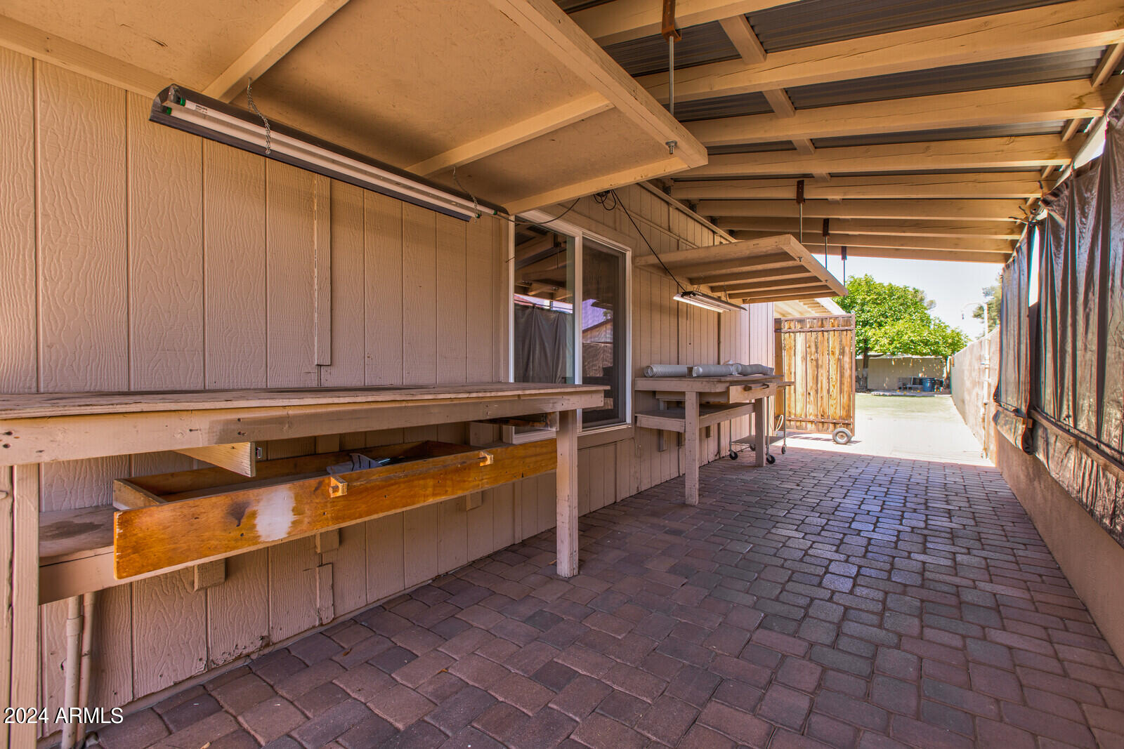 6604 W MESCAL Street