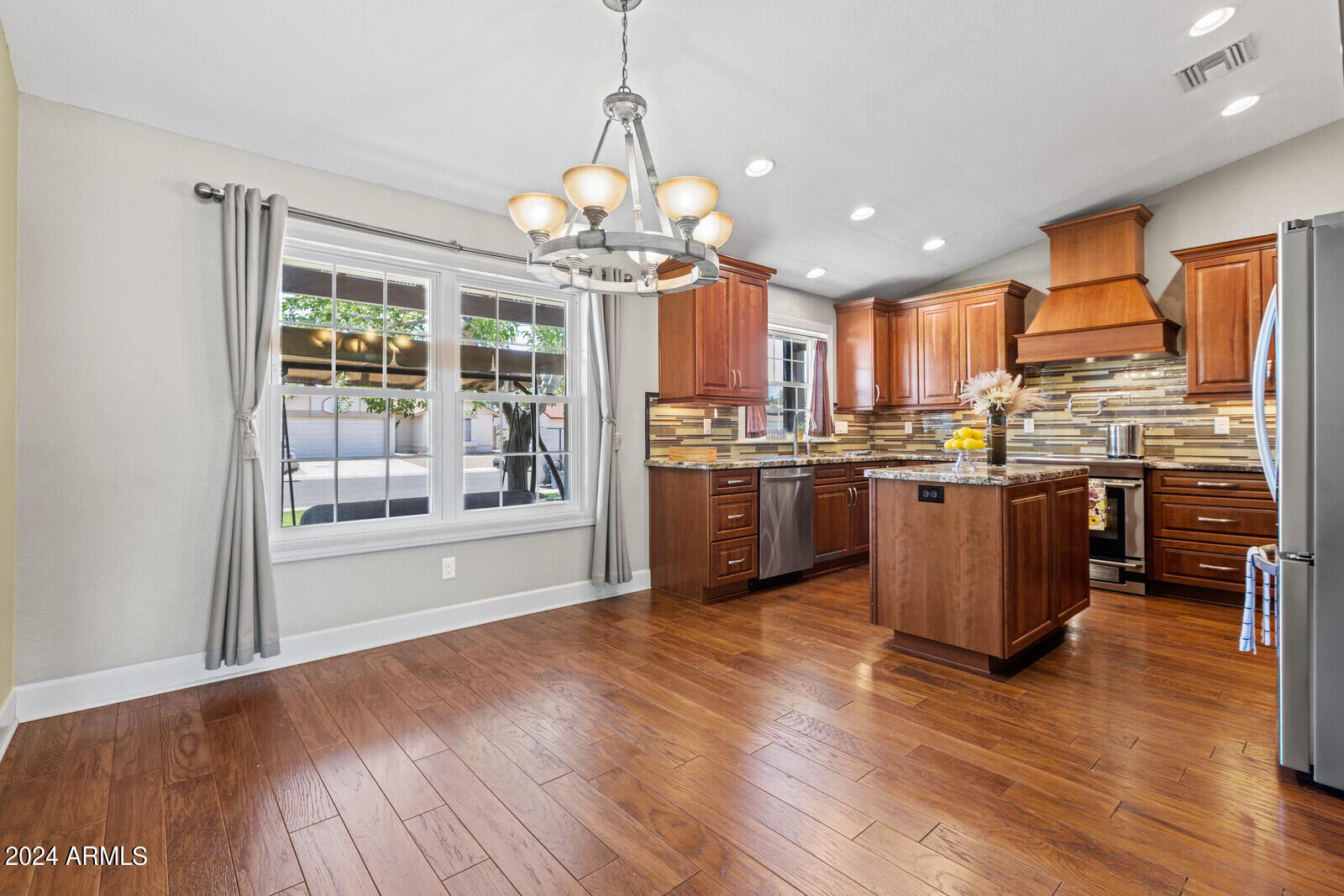 6604 W MESCAL Street