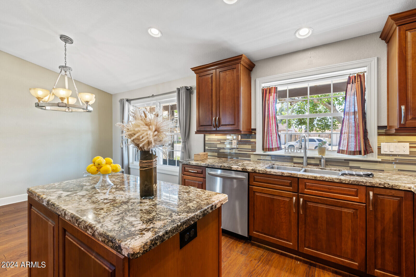 6604 W MESCAL Street