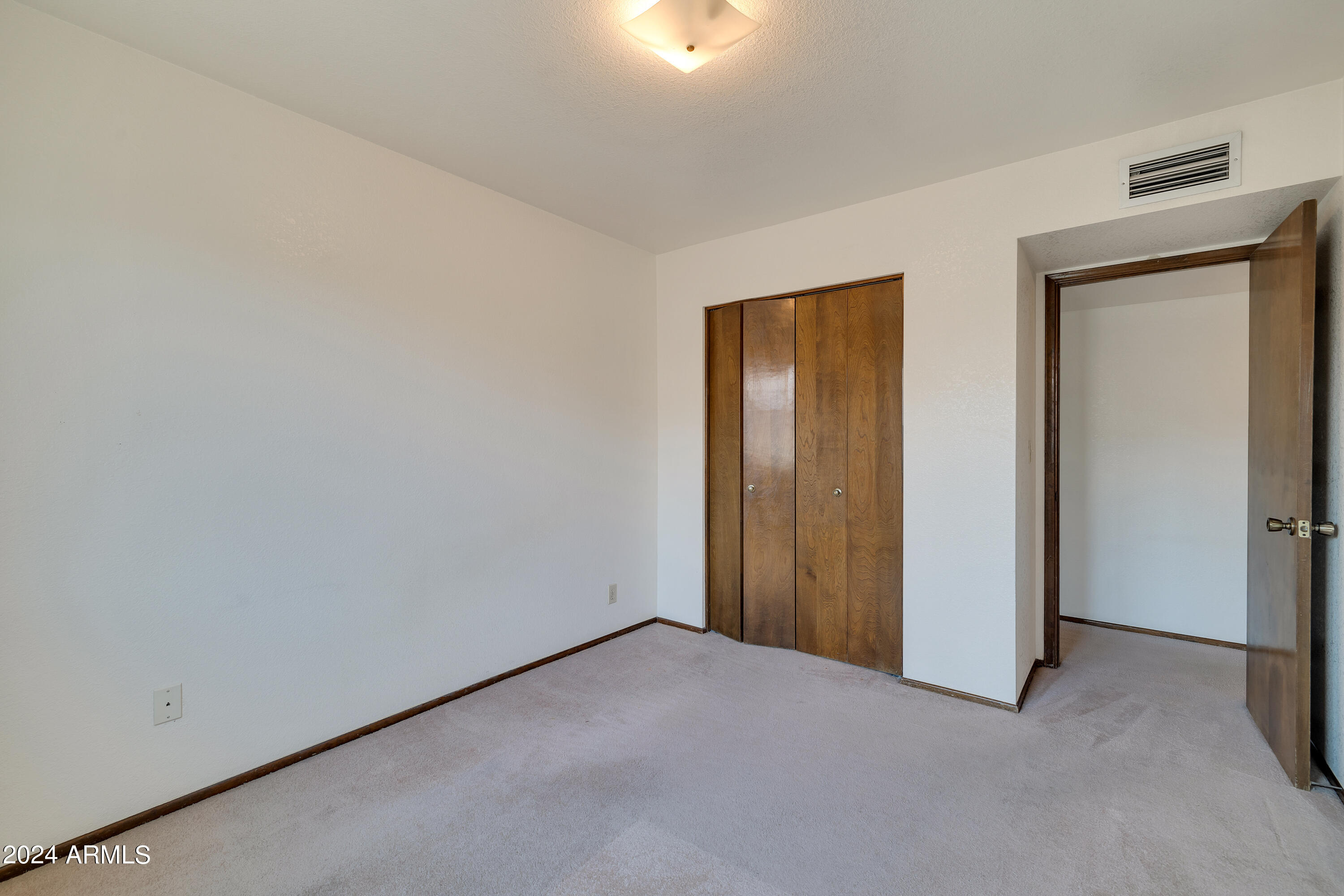 214 E AVENIDA SIERRA MADRE