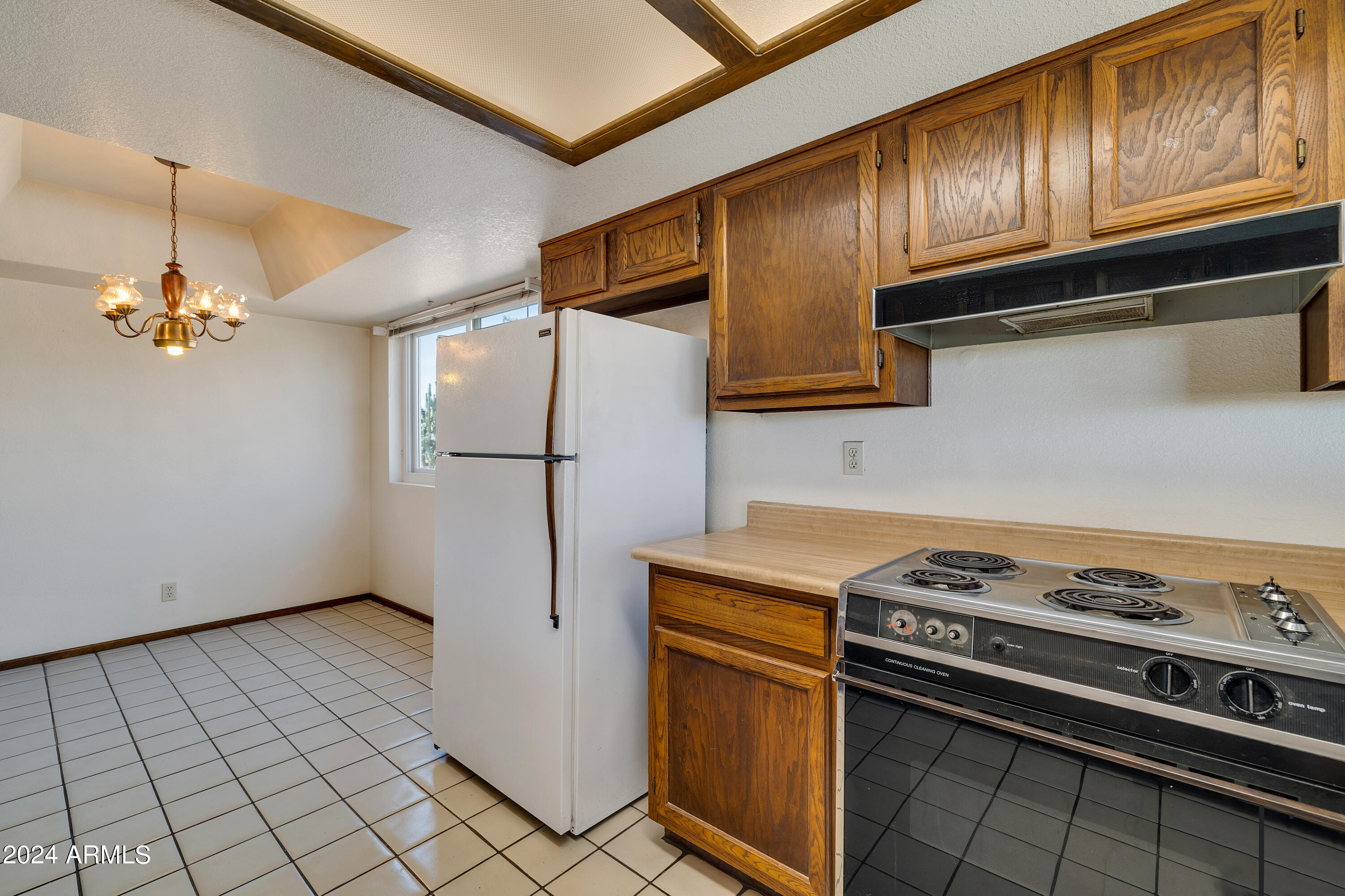 214 E AVENIDA SIERRA MADRE