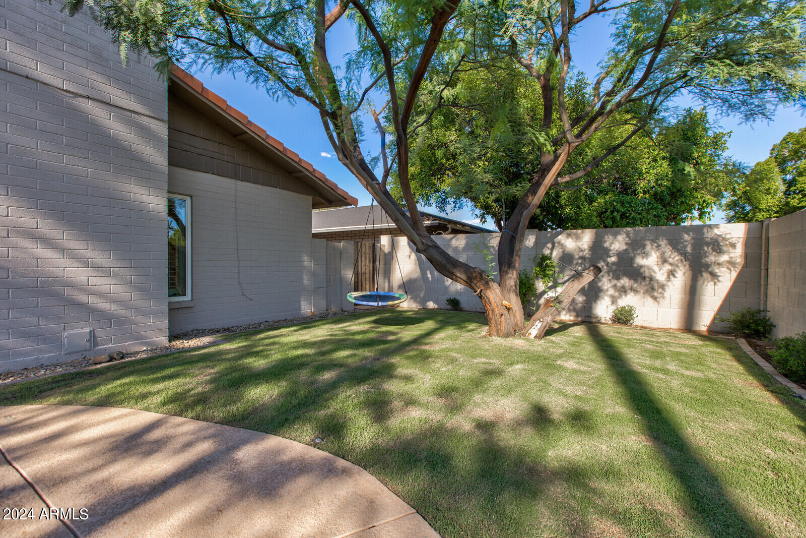 8531 E VIA DE LOS LIBROS