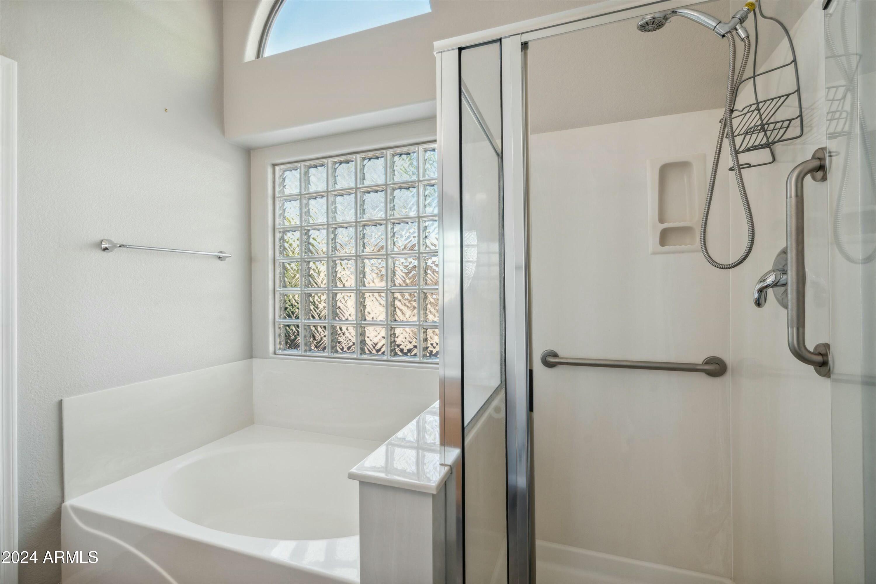 15872 W LATHAM Street