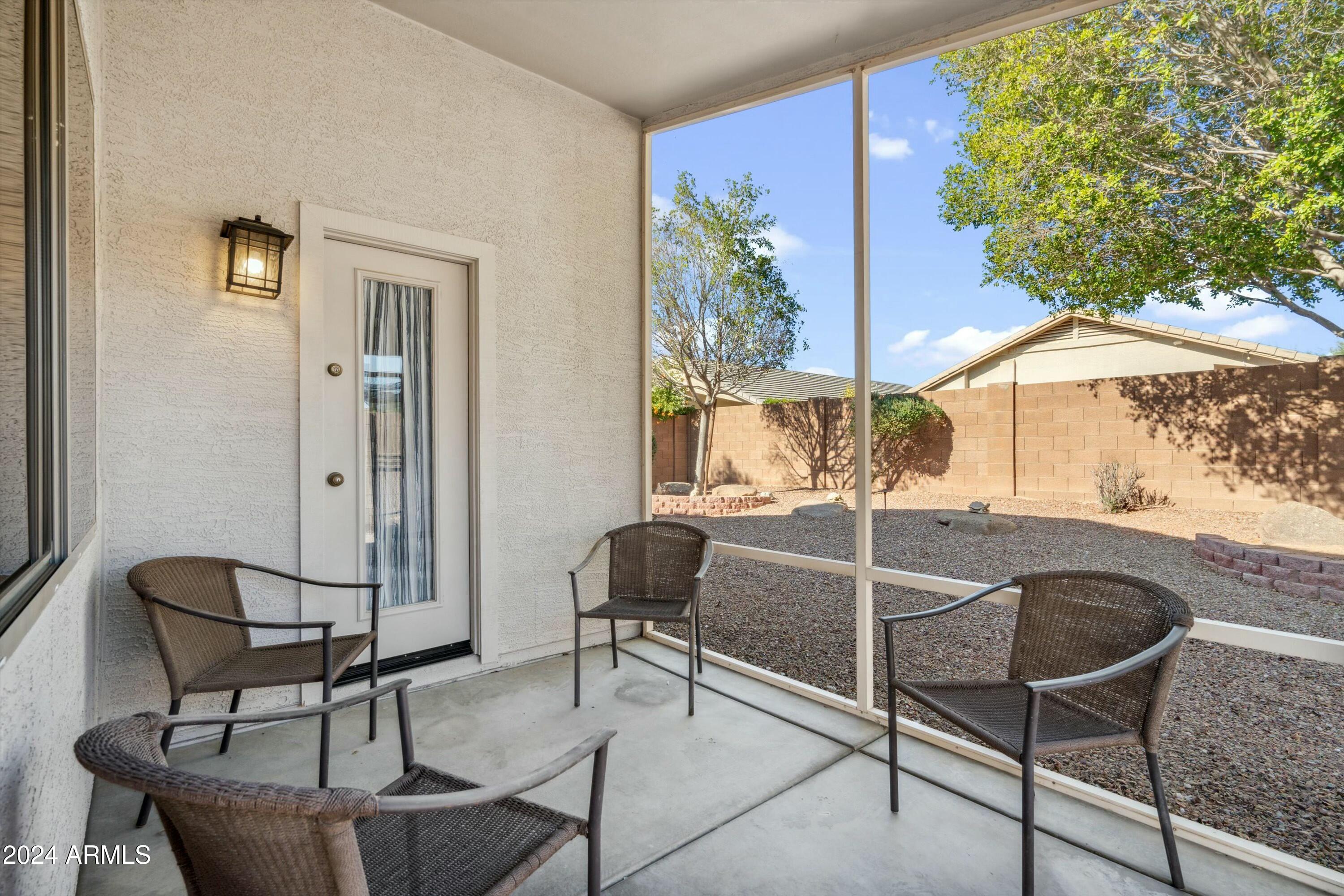 15872 W LATHAM Street