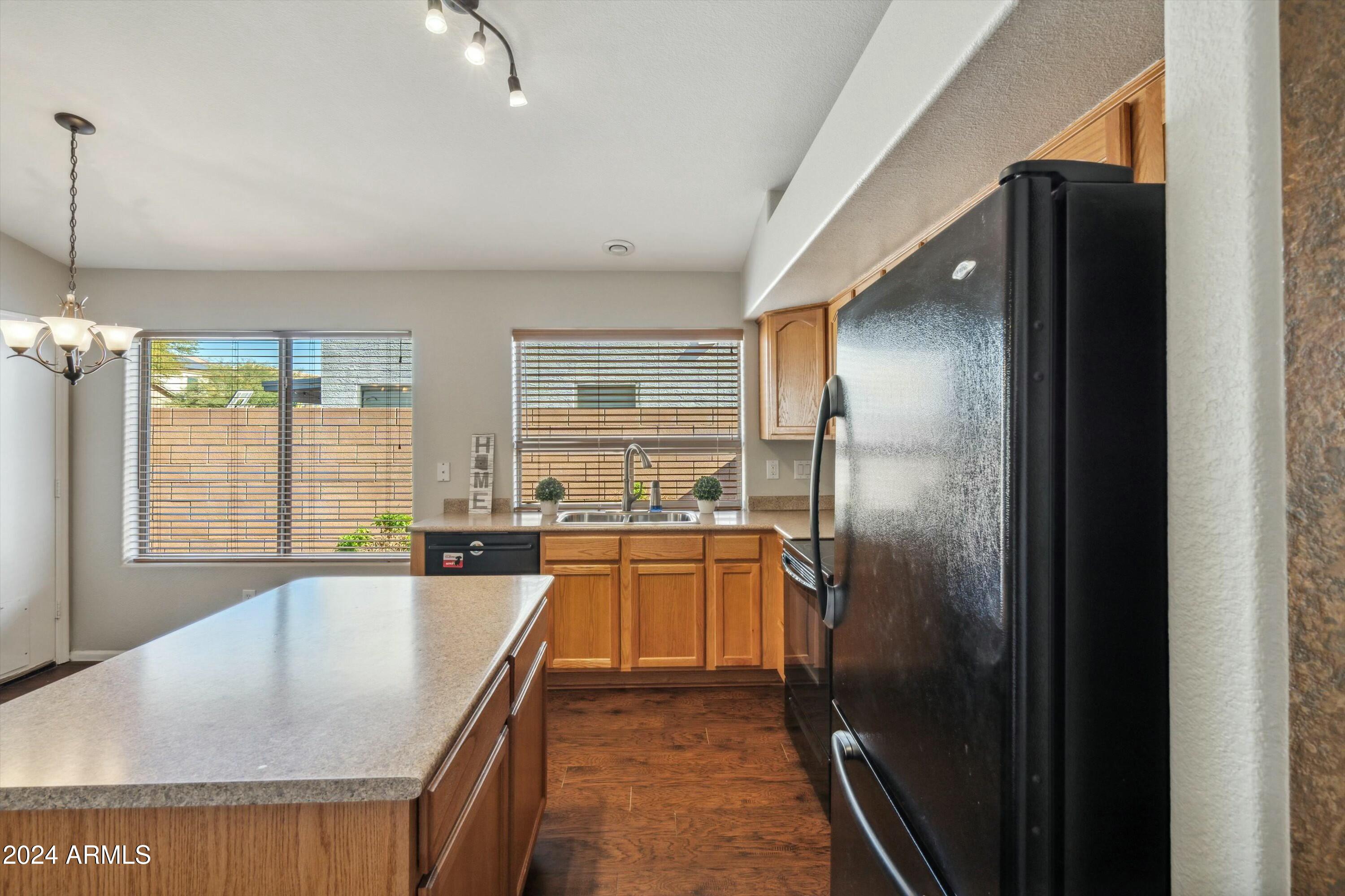 15872 W LATHAM Street