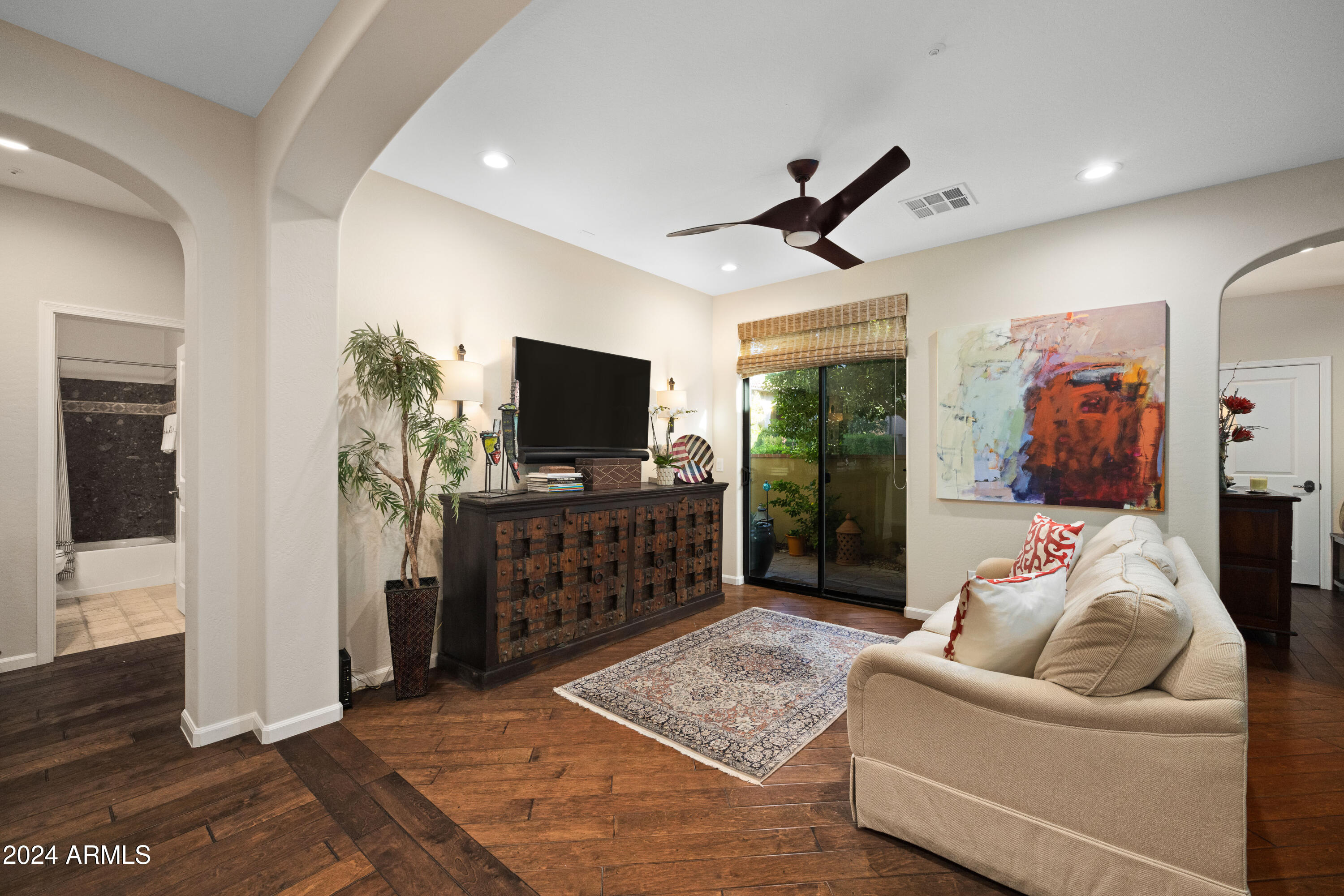 18650 N THOMPSON PEAK Parkway, 1070