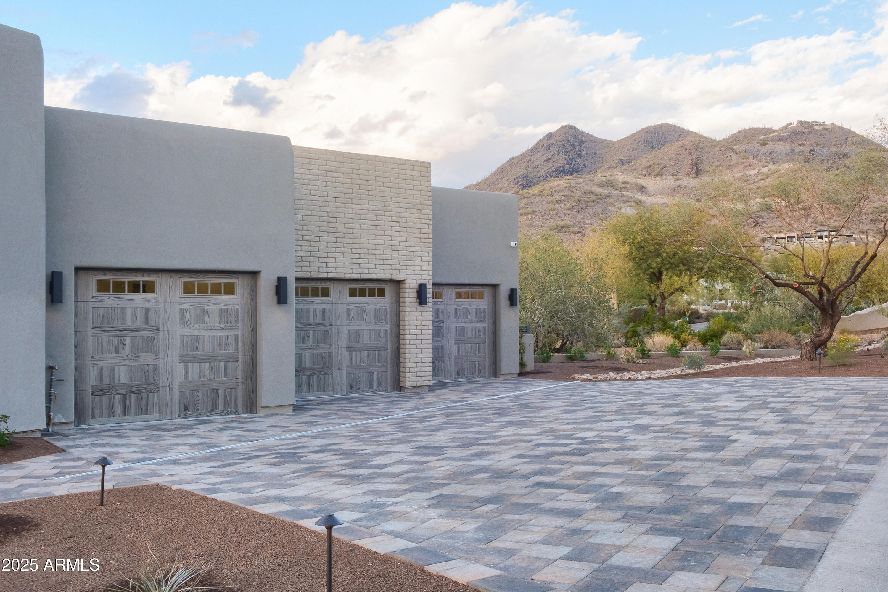 6038 E AGAVE Circle