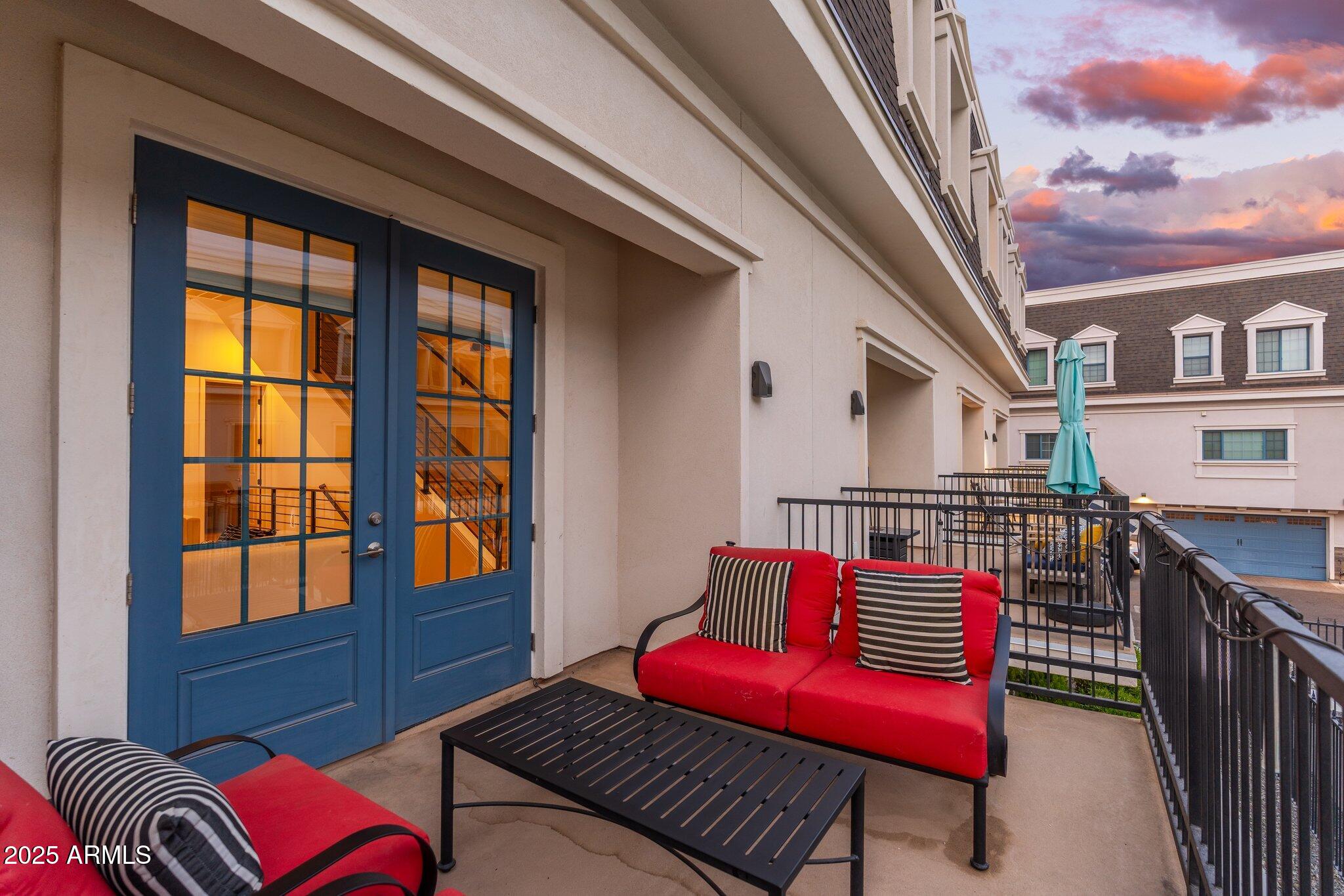 4438 N 27TH Street, 24