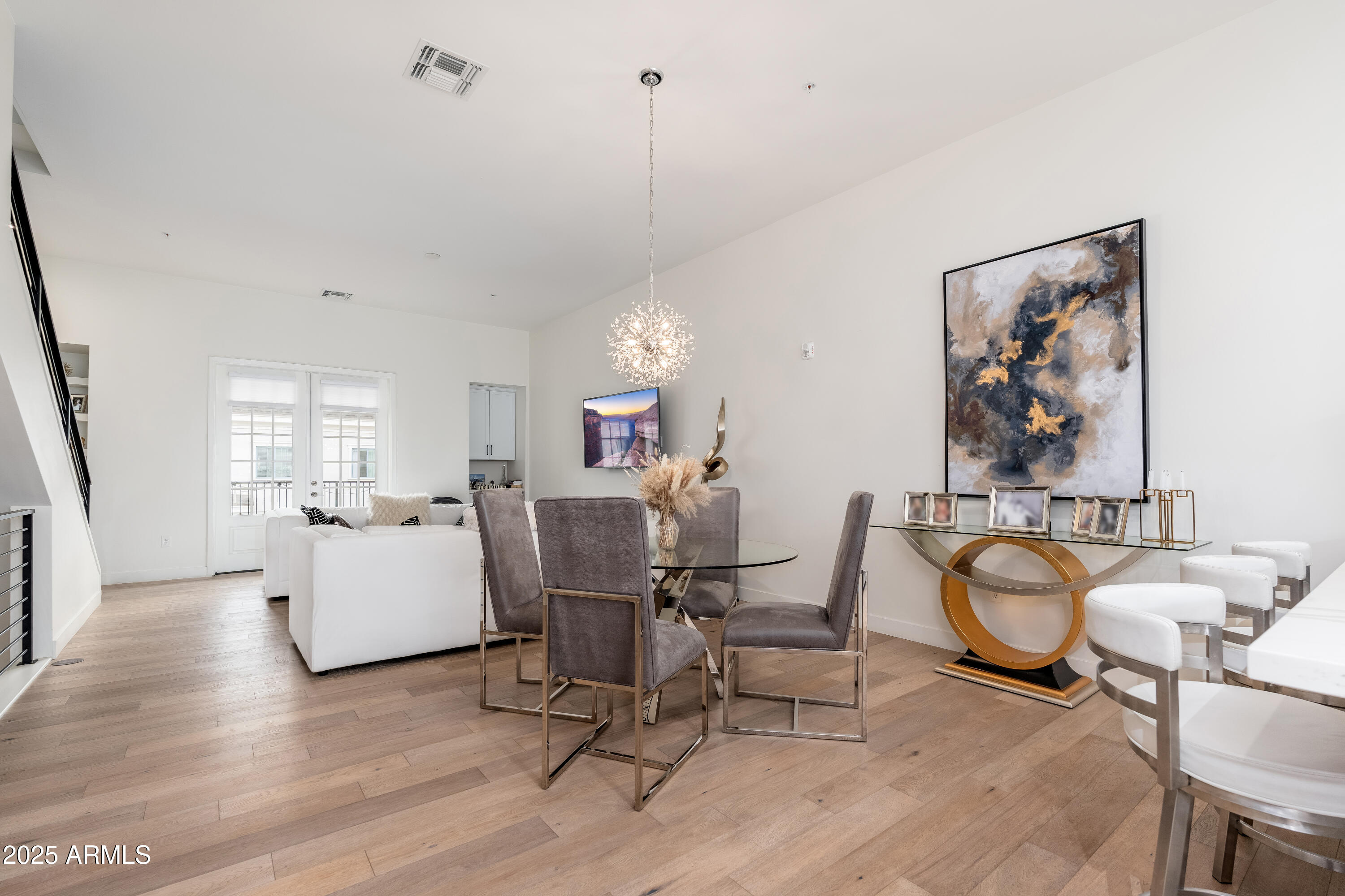 4438 N 27TH Street, 24