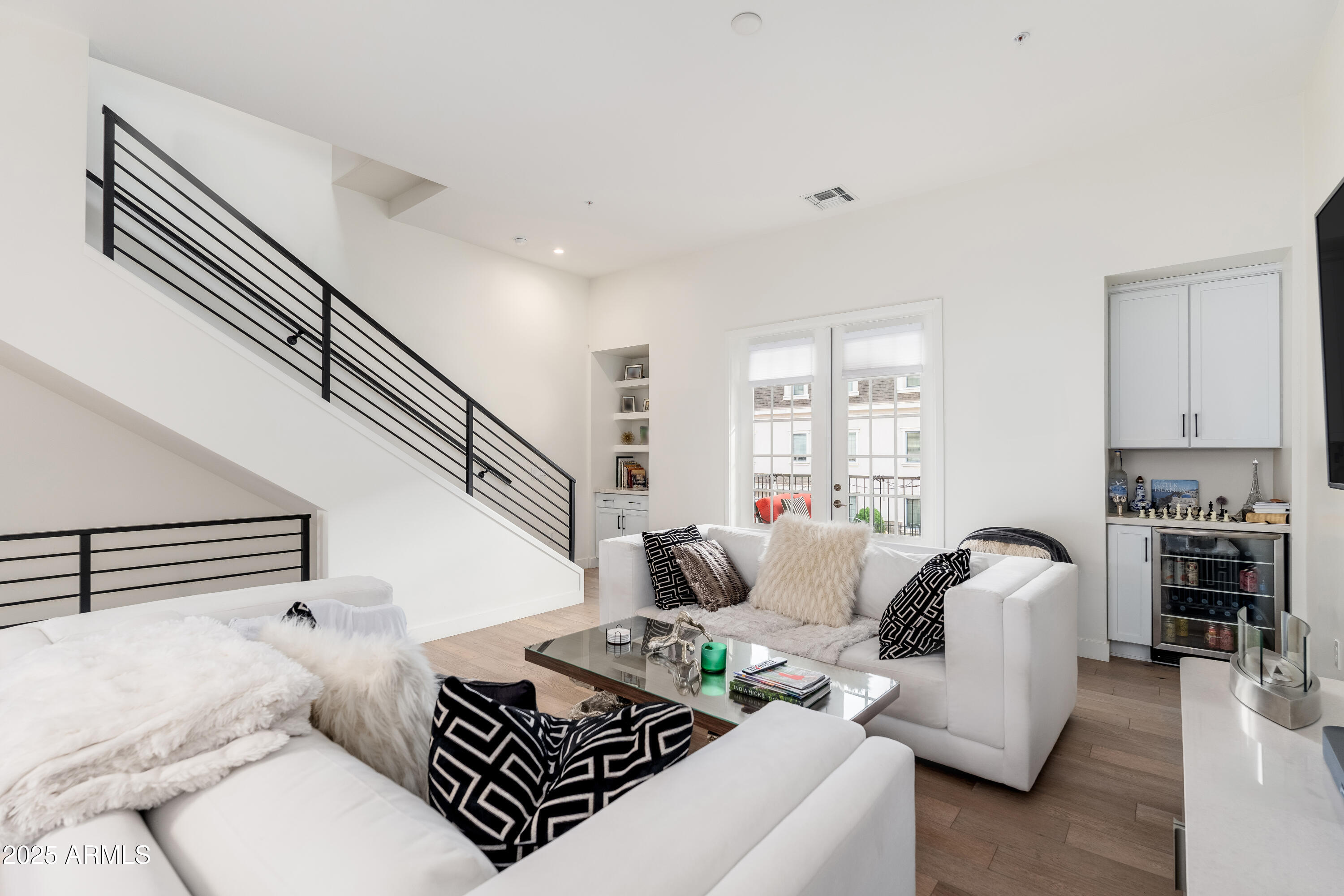 4438 N 27TH Street, 24