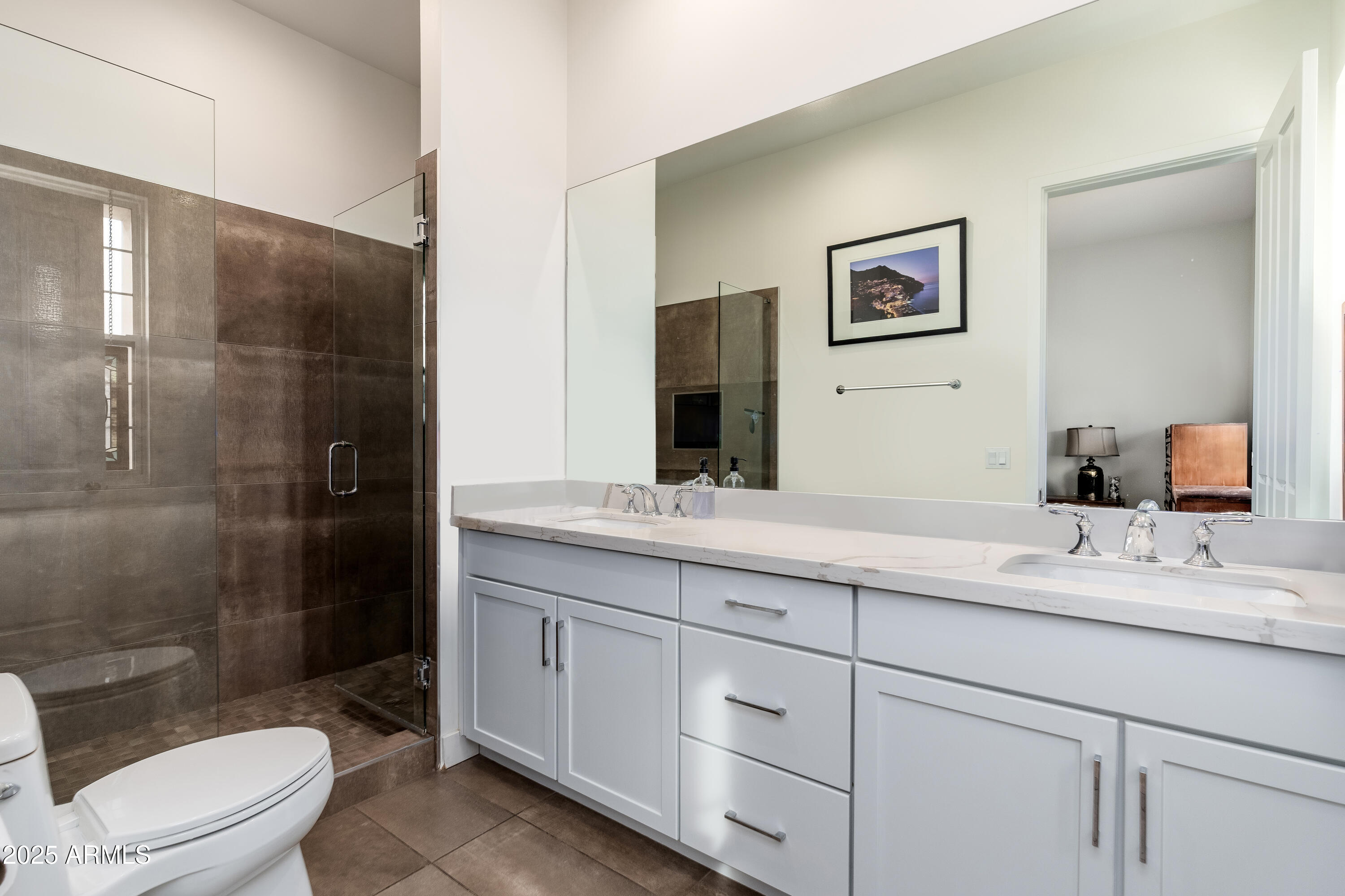 4438 N 27TH Street, 24