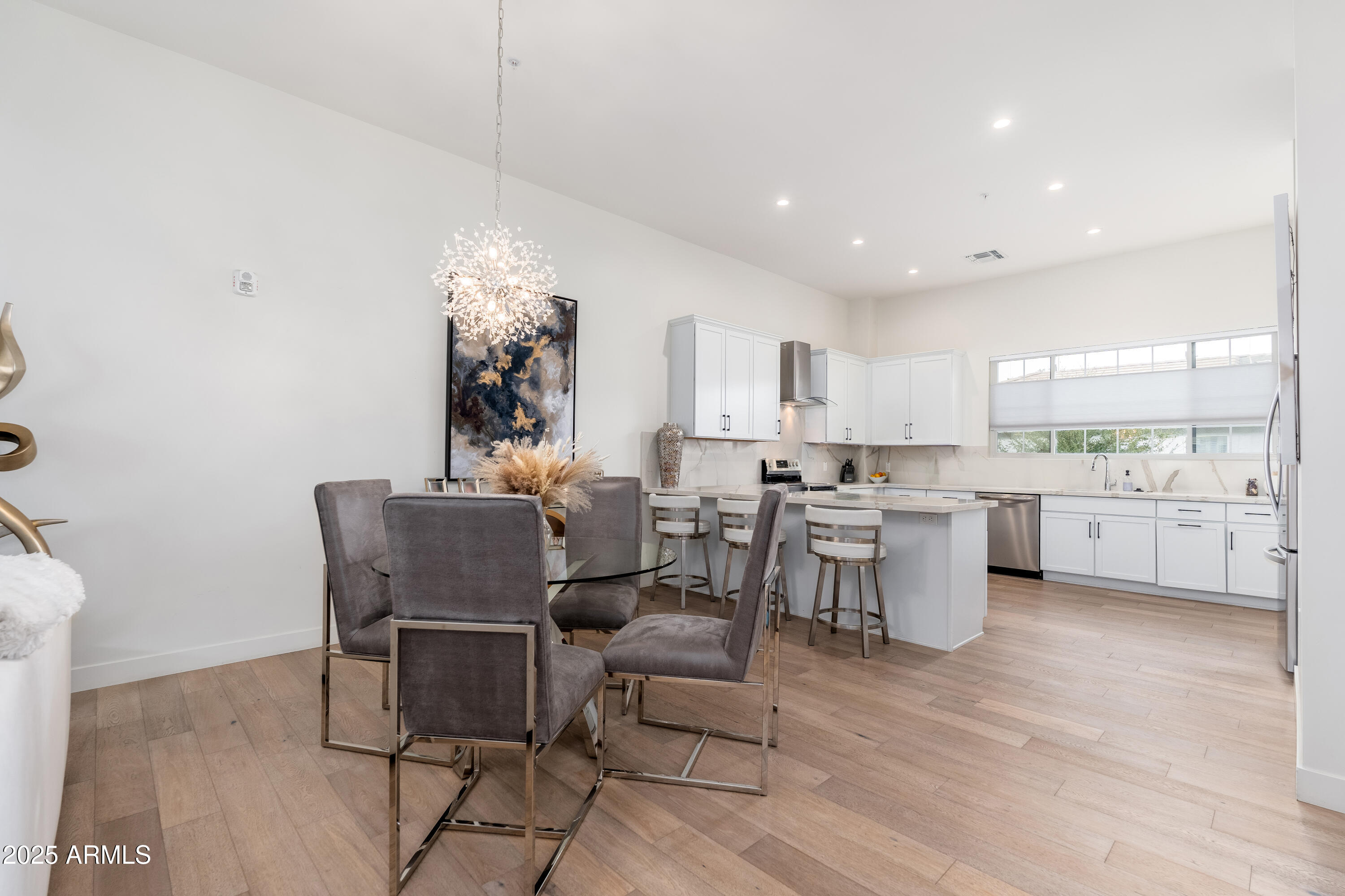 4438 N 27TH Street, 24