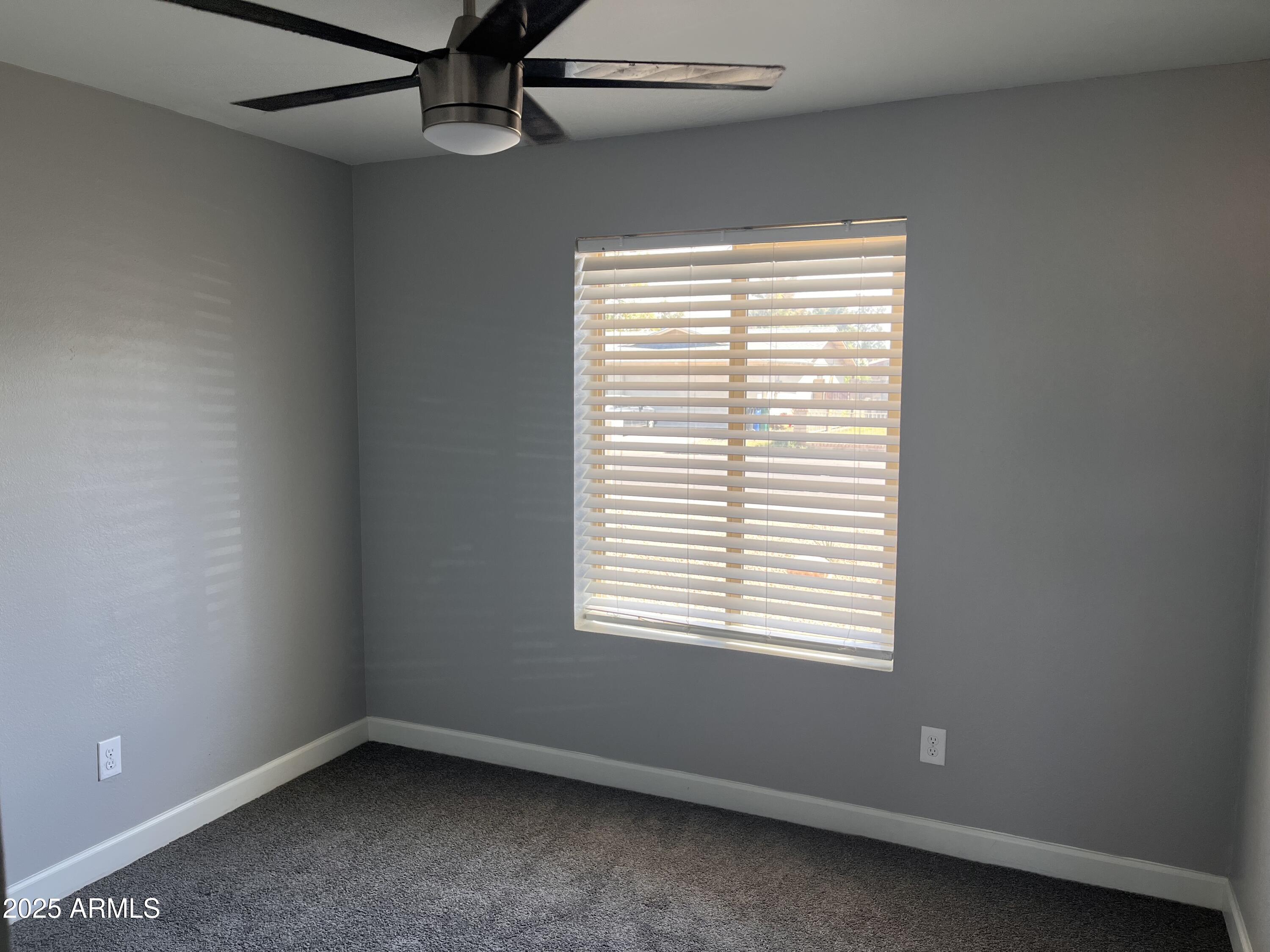 2130 W DEVONSHIRE Street