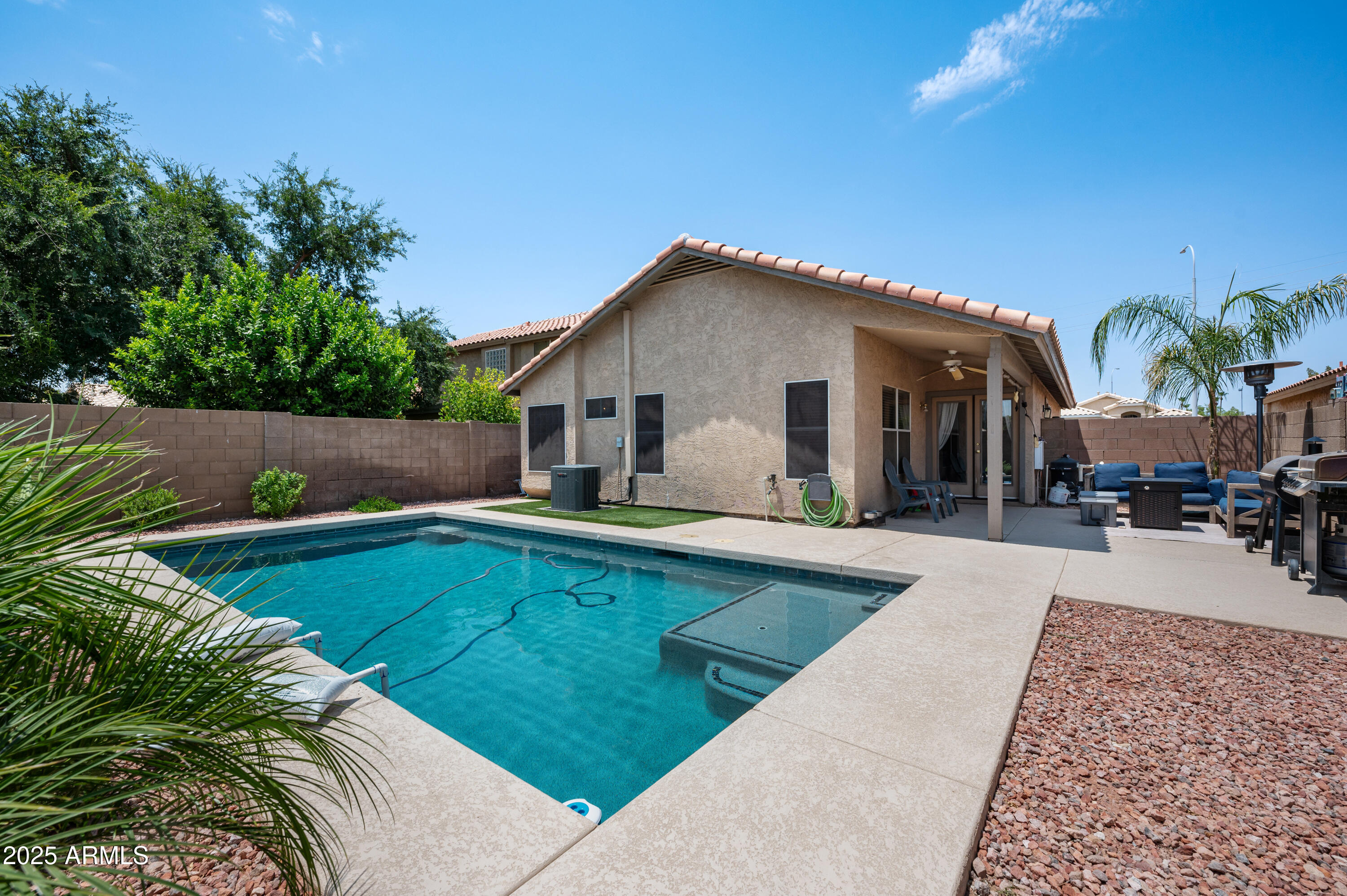 1841 W Derringer Way