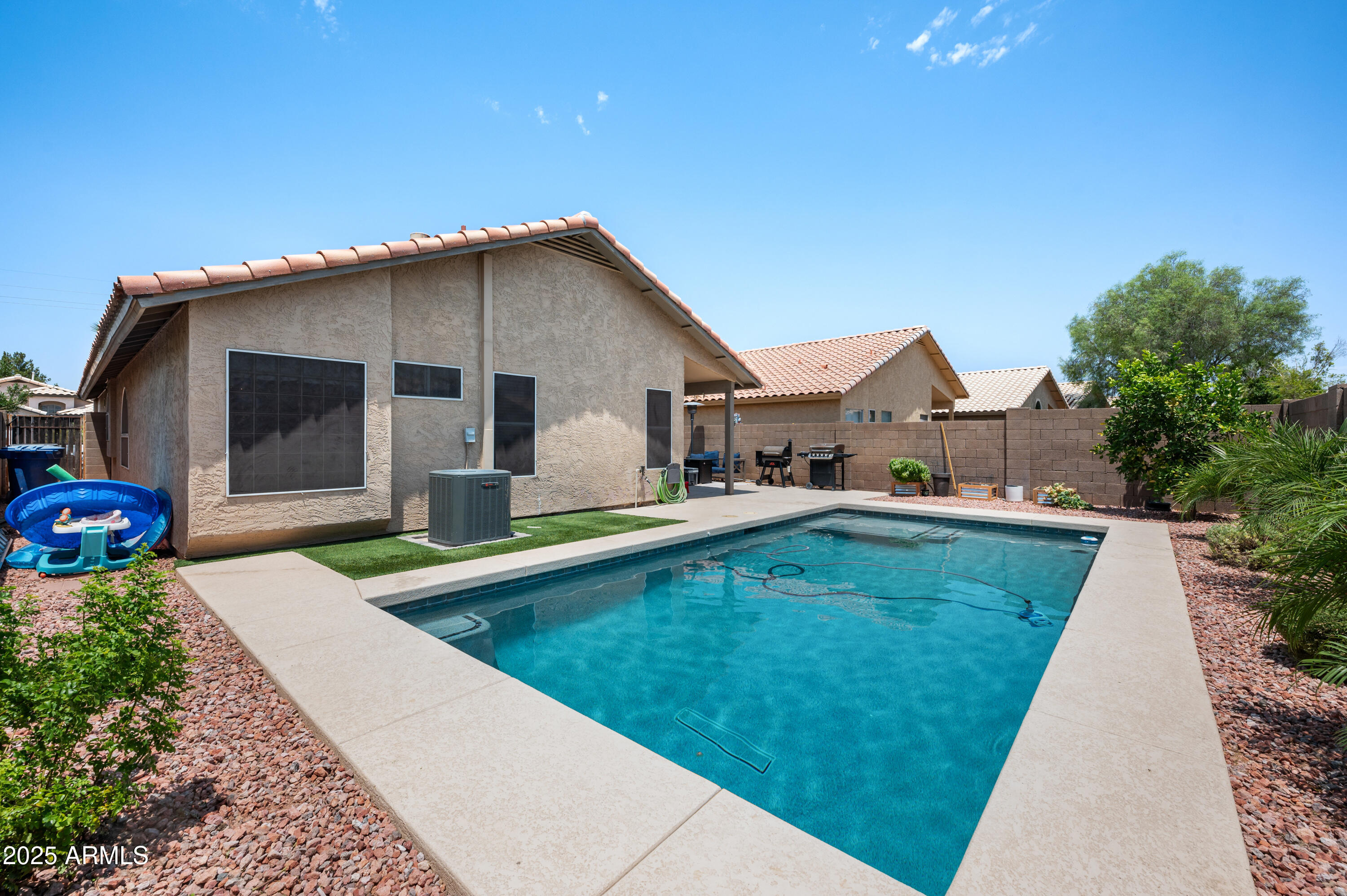 1841 W Derringer Way