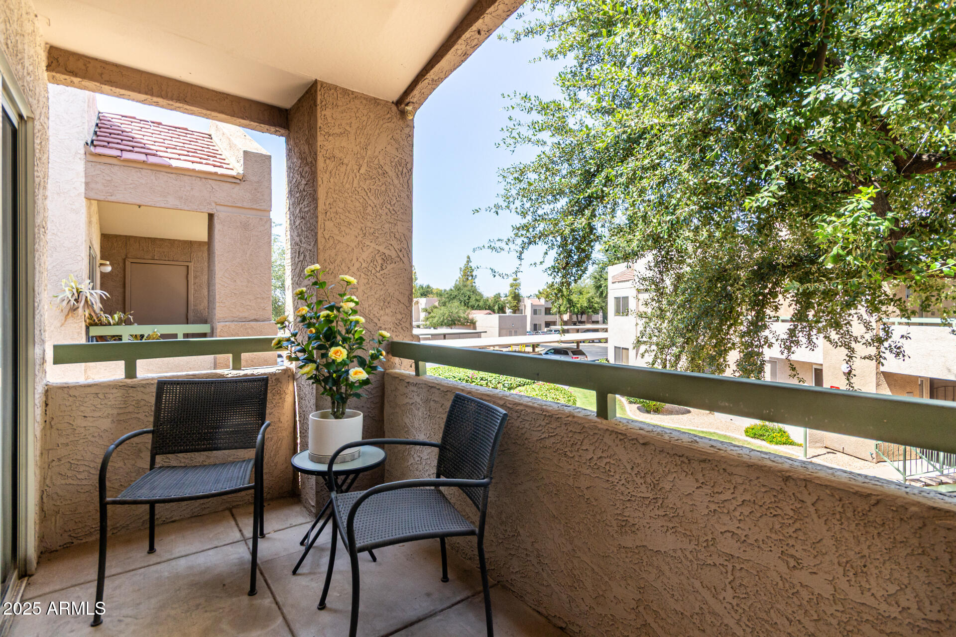 1295 N ASH Street, 922