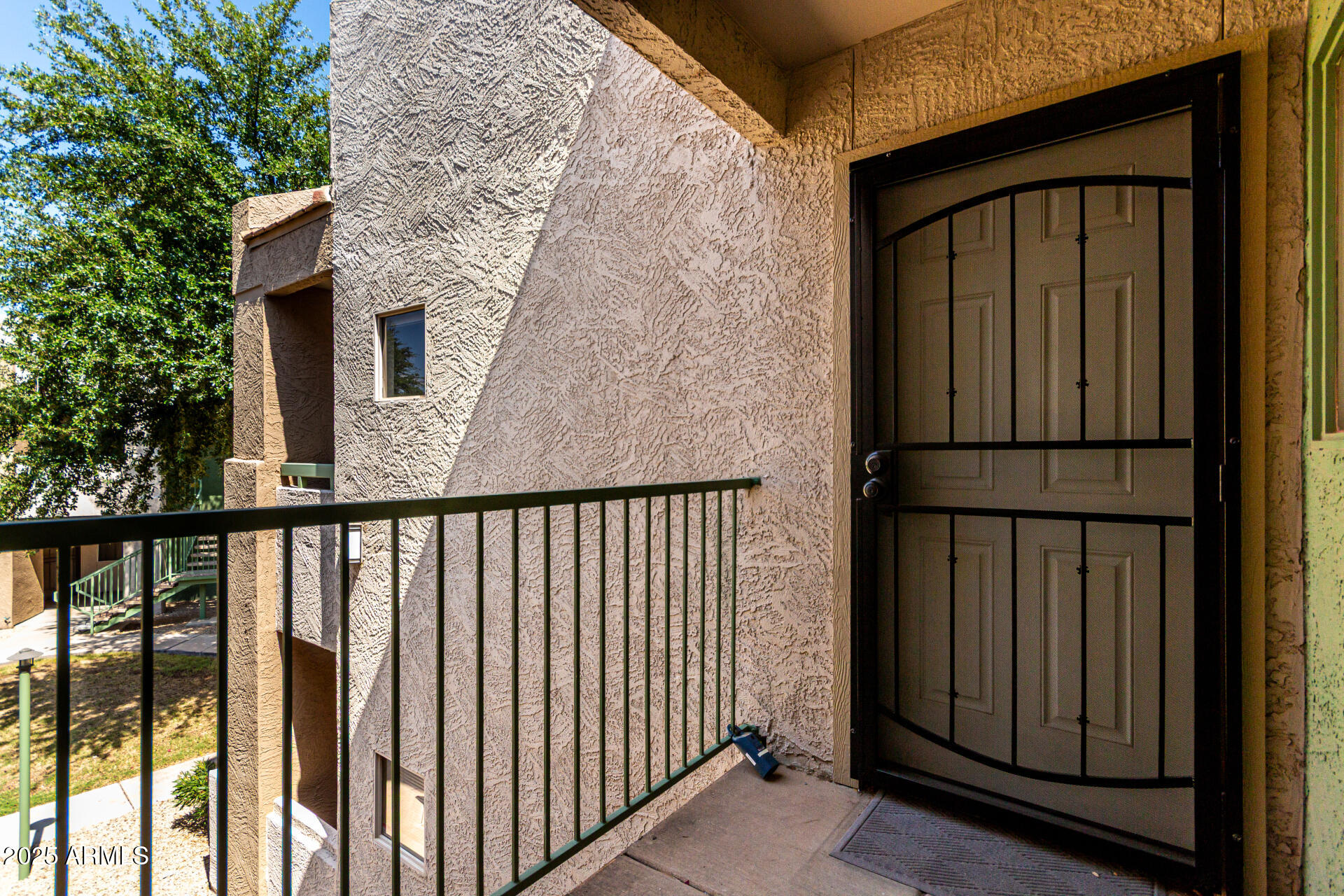 1295 N ASH Street, 922