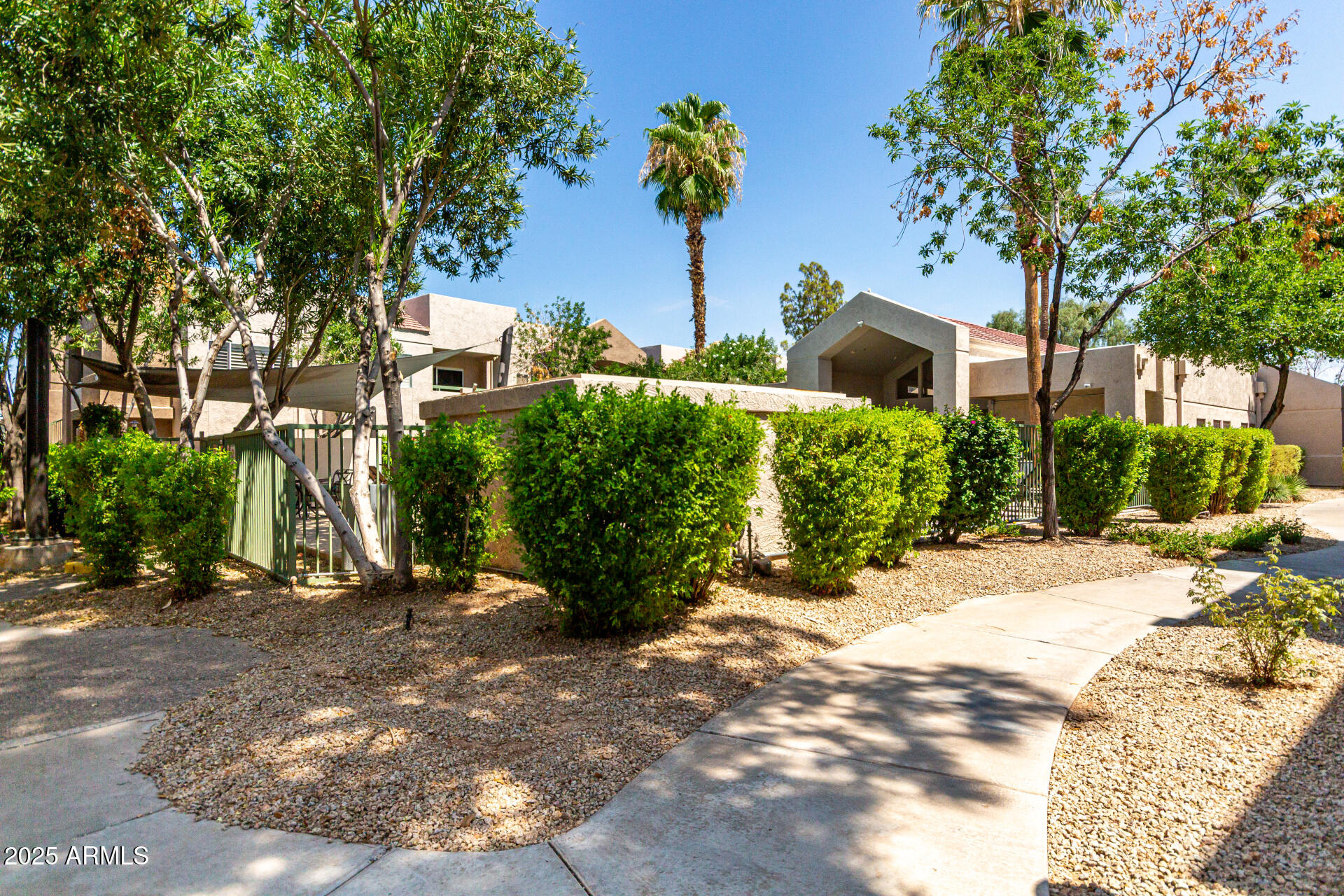 1295 N ASH Street, 922