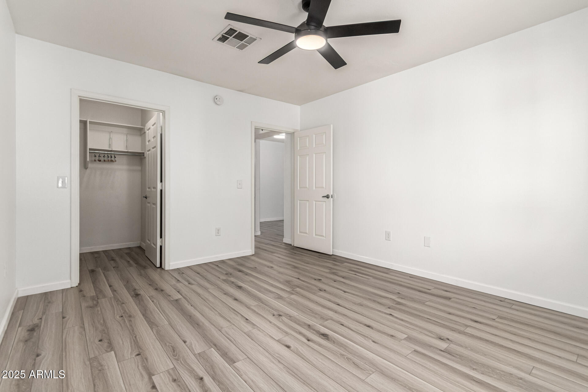 1295 N ASH Street, 922