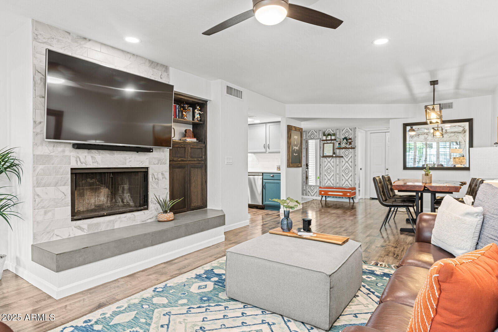 7800 E LINCOLN Drive, 1096