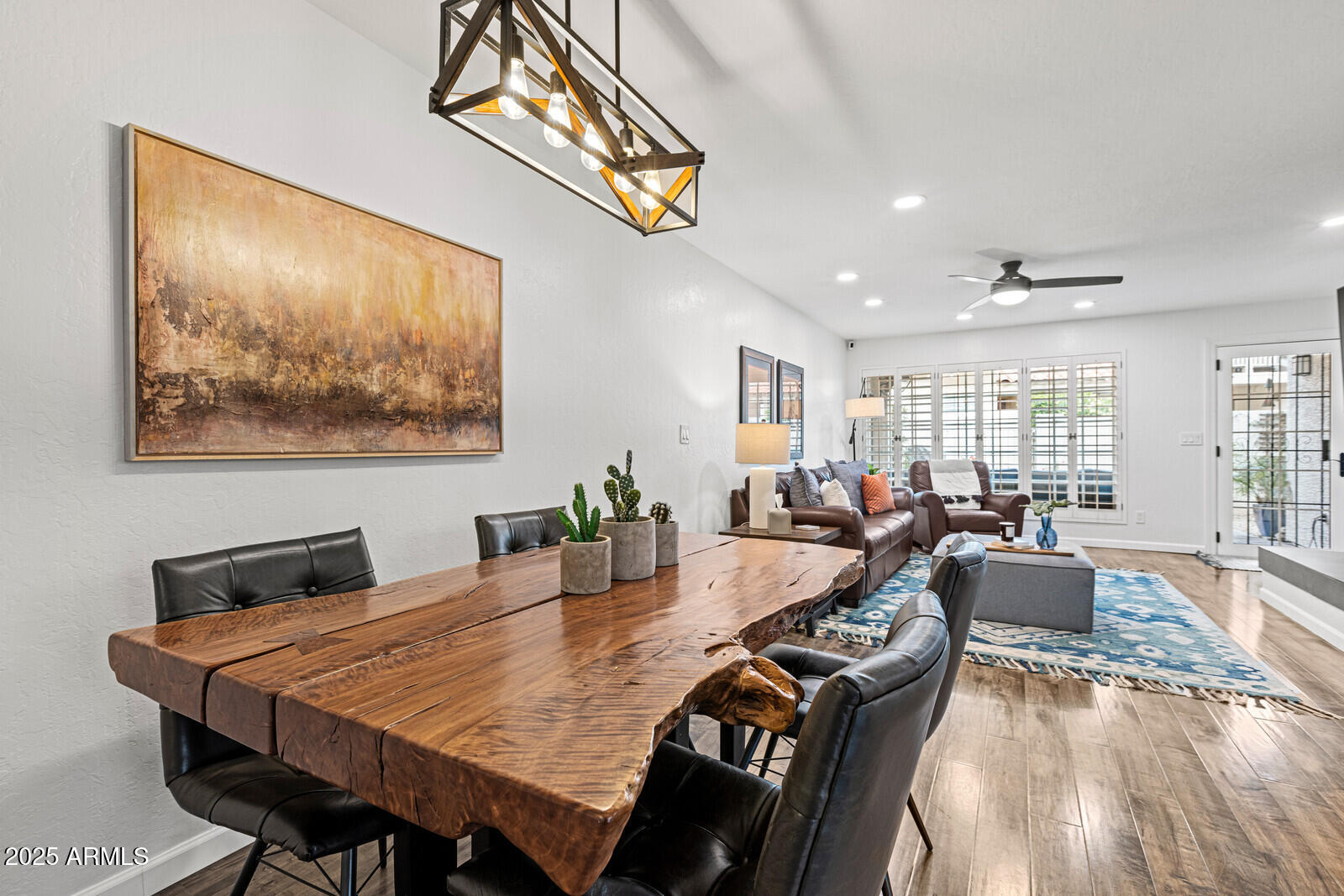 7800 E LINCOLN Drive, 1096